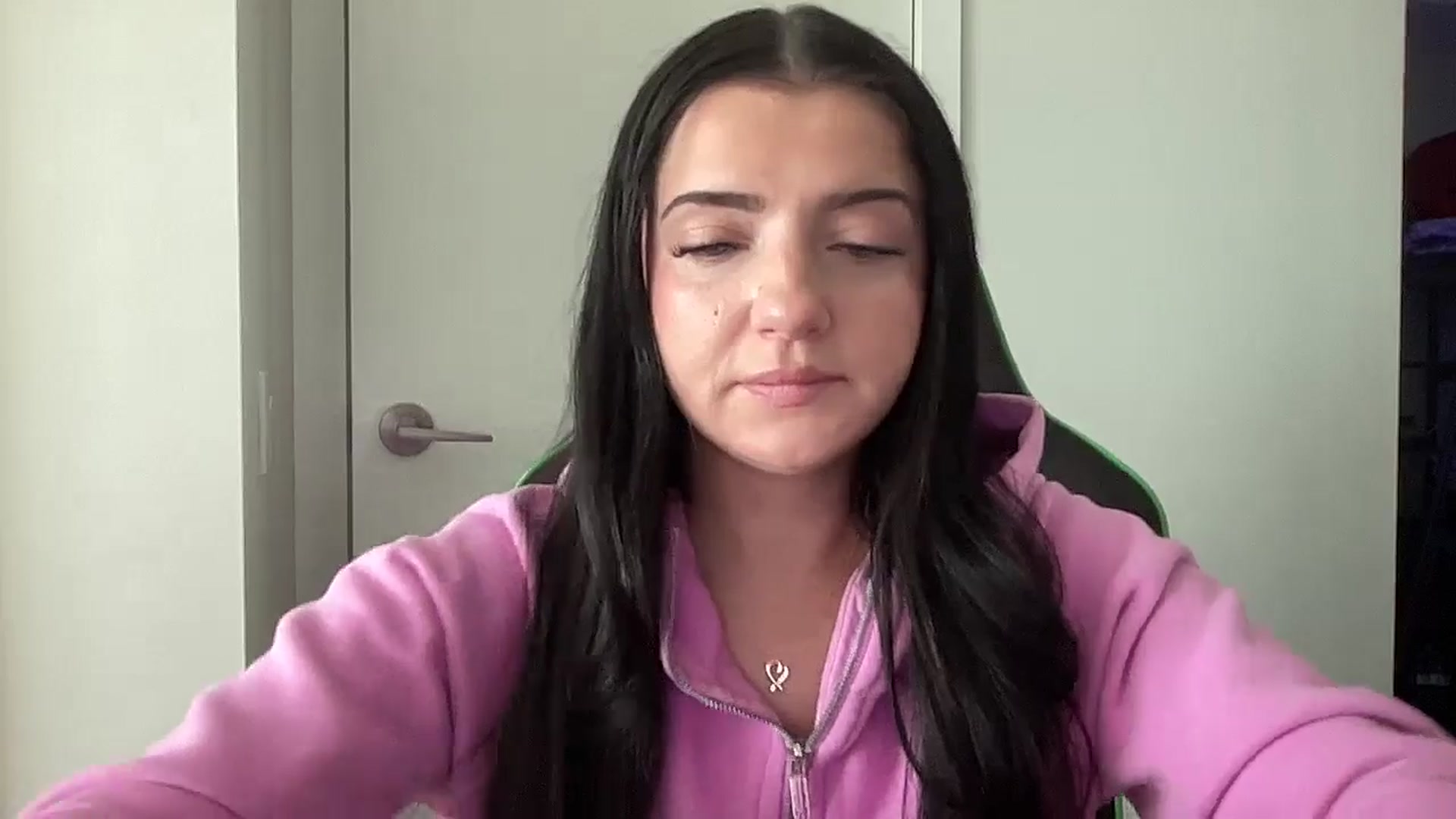 Gallery image thumbnail from arielxxx's myfreecams stream on, 09/08/2025, 18:38 image 9 of 20