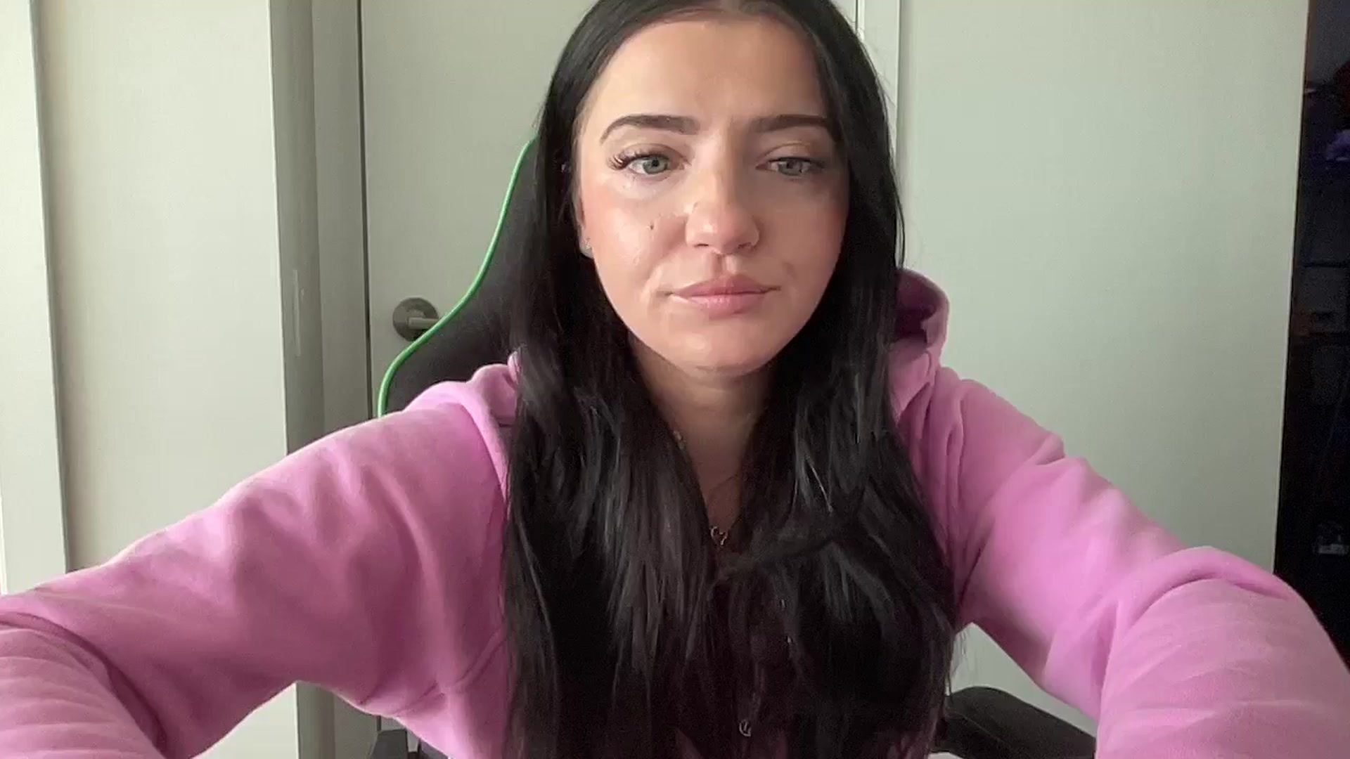 Gallery image thumbnail from arielxxx's myfreecams stream on, 09/08/2025, 18:38 image 1 of 20