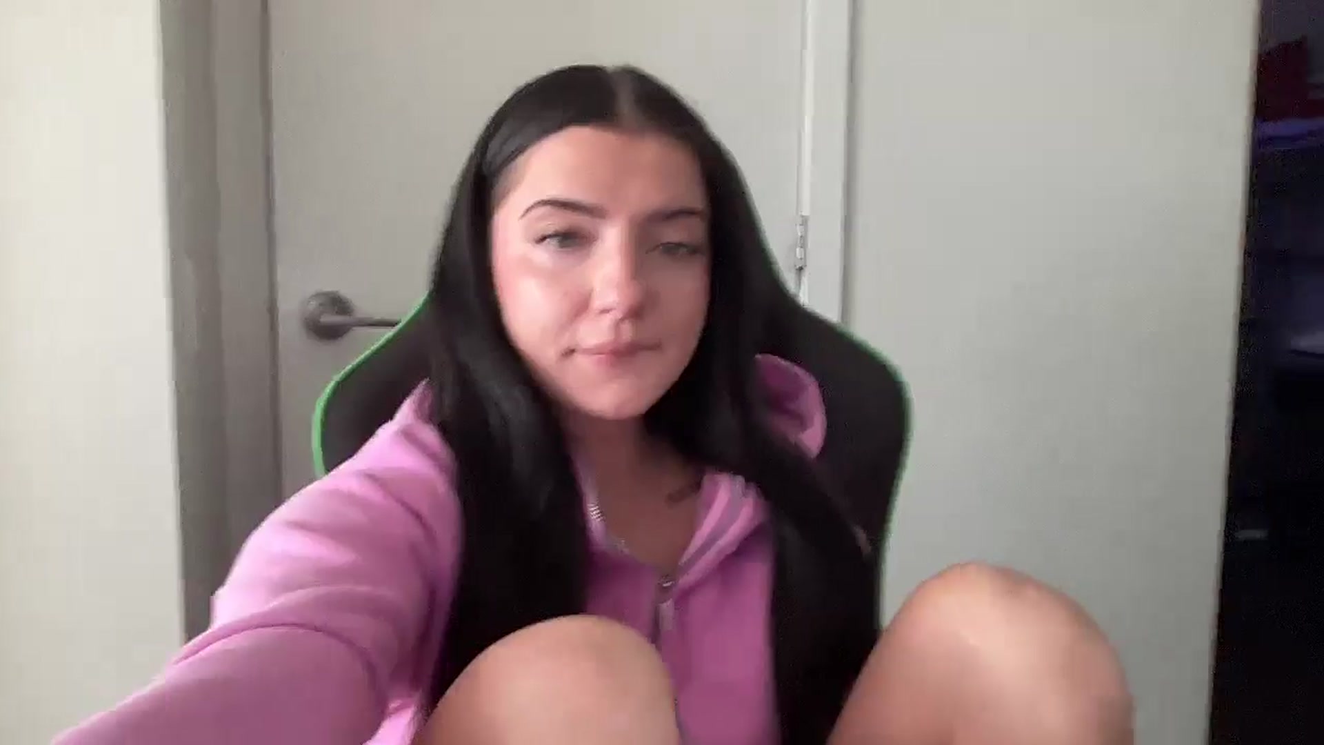 Gallery image thumbnail from arielxxx's myfreecams stream on, 09/08/2025, 18:38 image 10 of 20