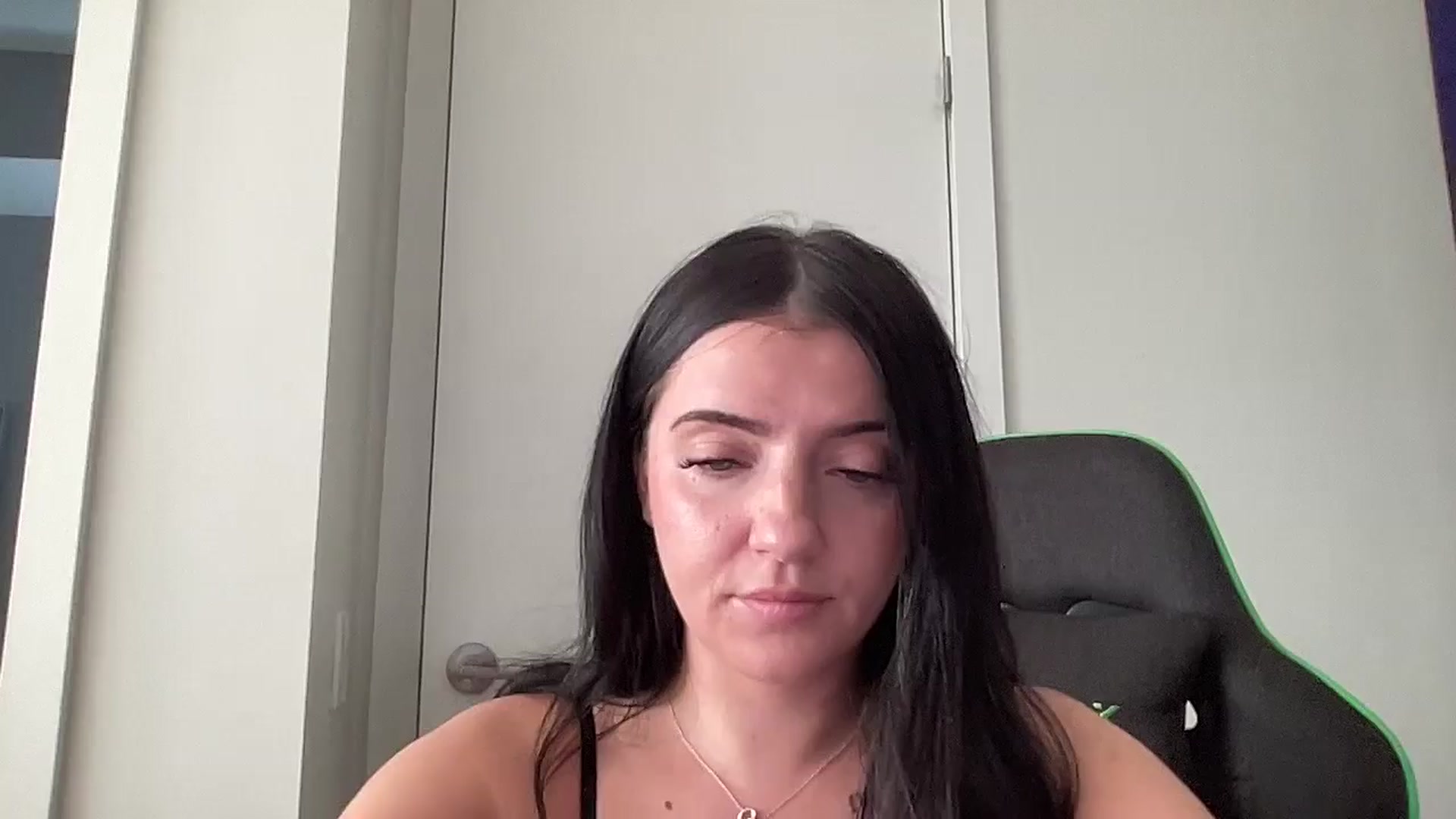 Gallery image thumbnail from arielxxx's myfreecams stream on, 09/08/2025, 22:23 image 1 of 20