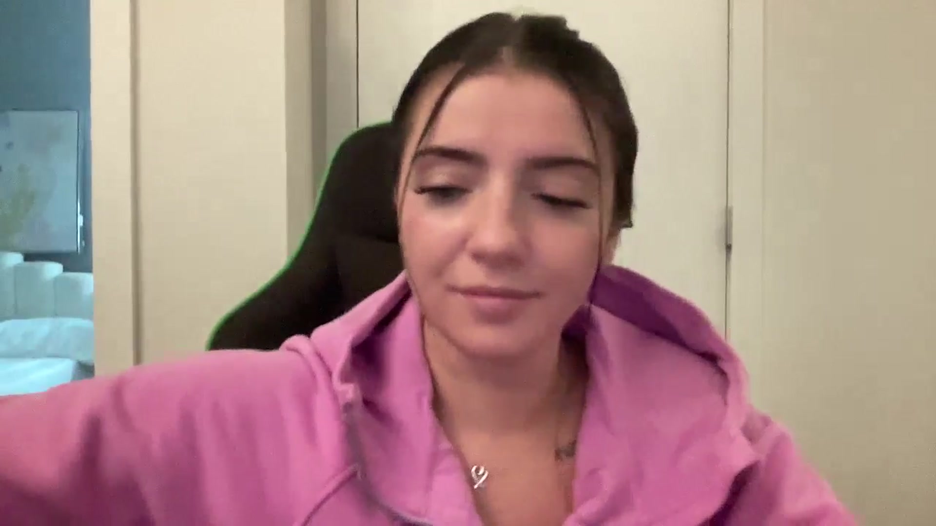 Gallery image thumbnail from arielxxx's myfreecams stream on, 09/09/2025, 24:50 image 14 of 20