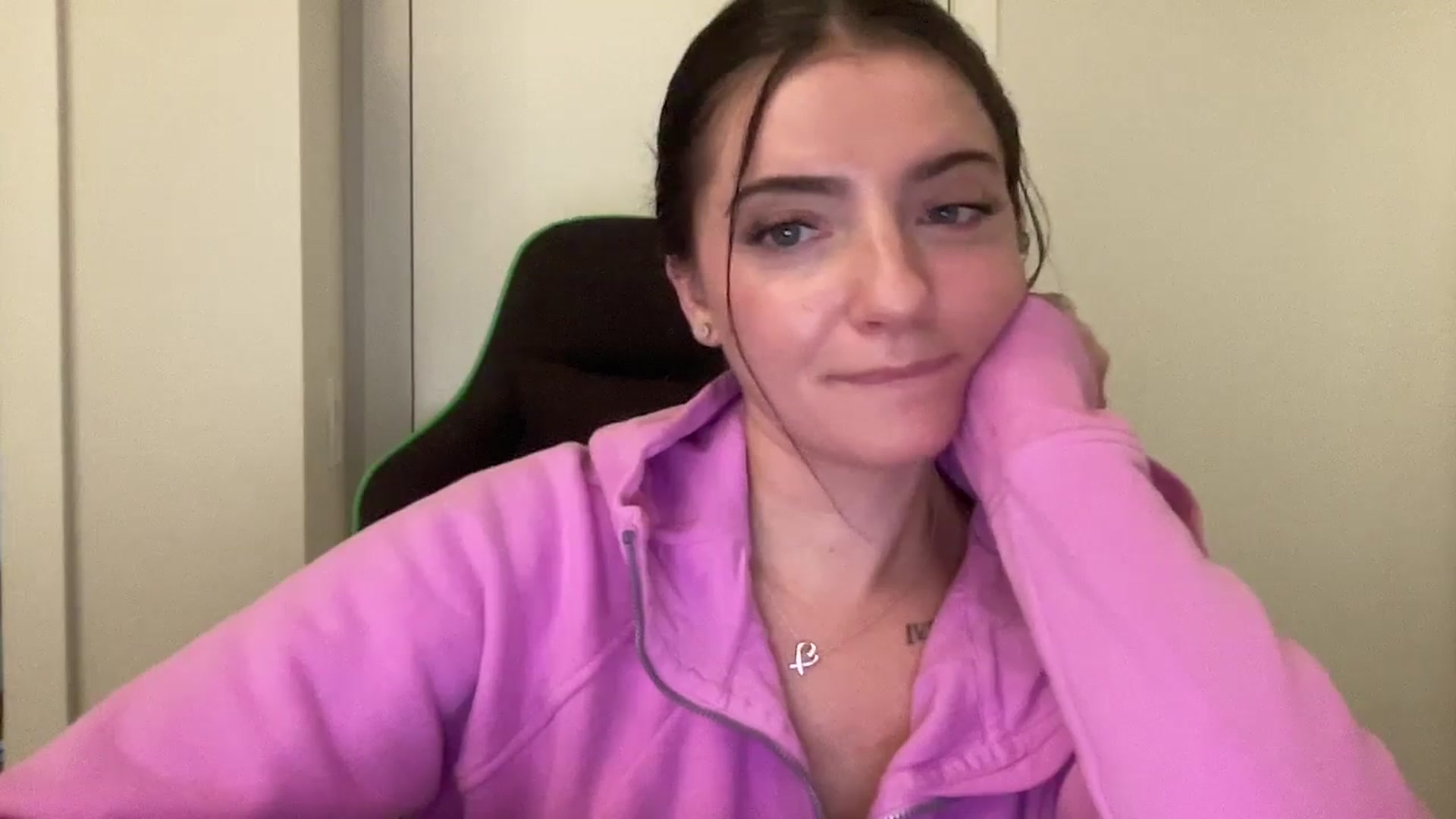 Gallery image thumbnail from arielxxx's myfreecams stream on, 09/09/2025, 24:50 image 16 of 20