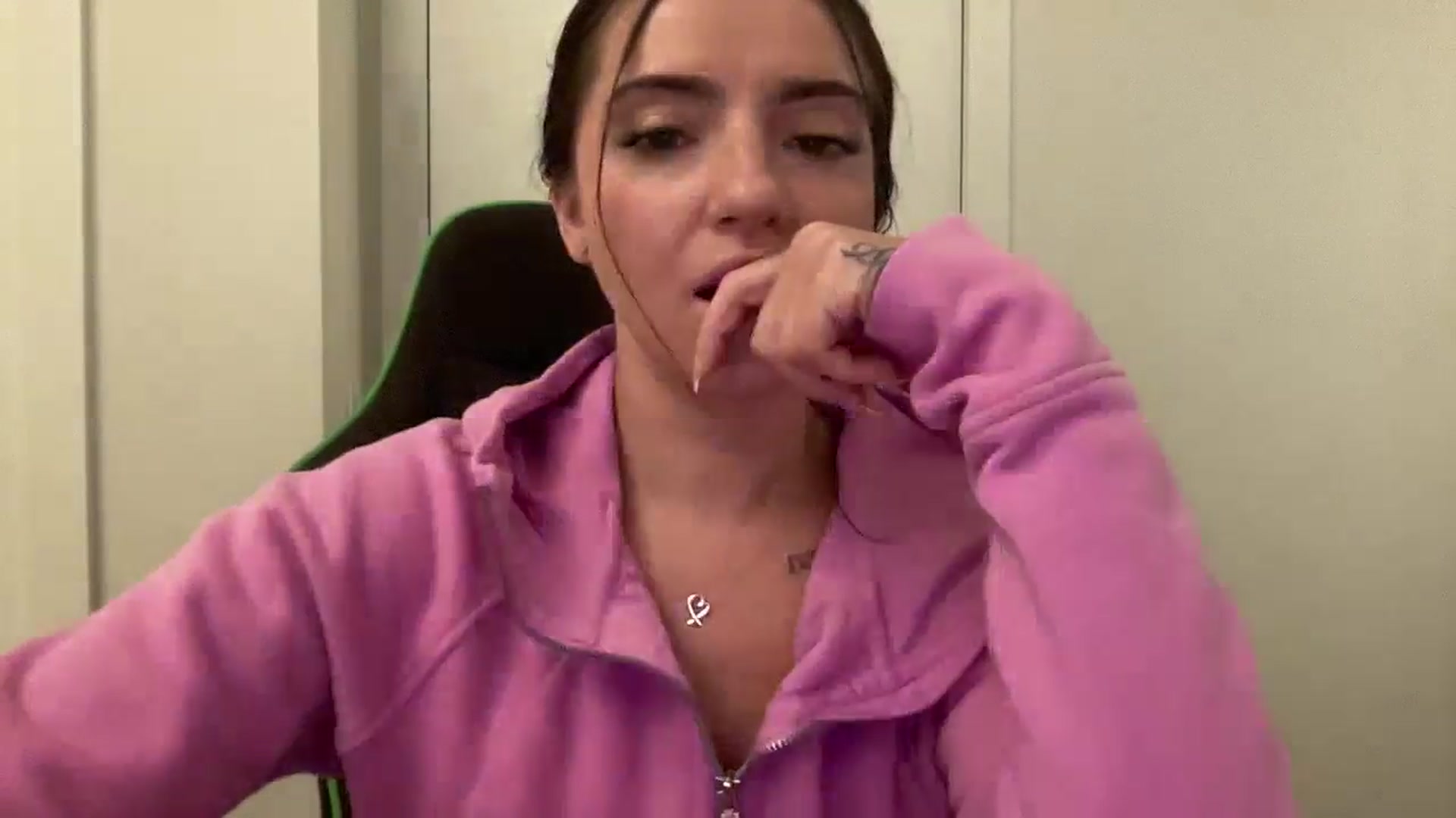 Gallery image thumbnail from arielxxx's myfreecams stream on, 09/09/2025, 24:50 image 19 of 20