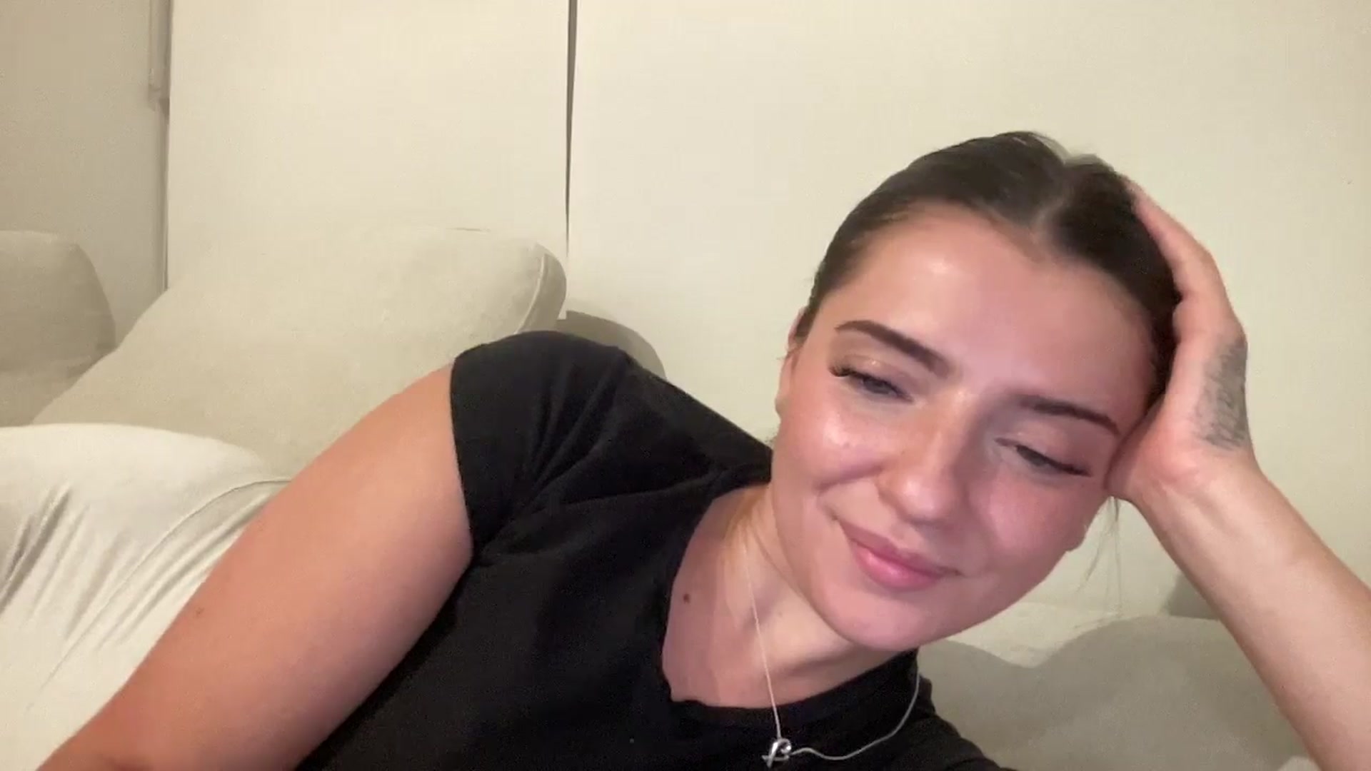 Gallery image thumbnail from arielxxx's myfreecams stream on, 09/09/2025, 02:39 image 13 of 20