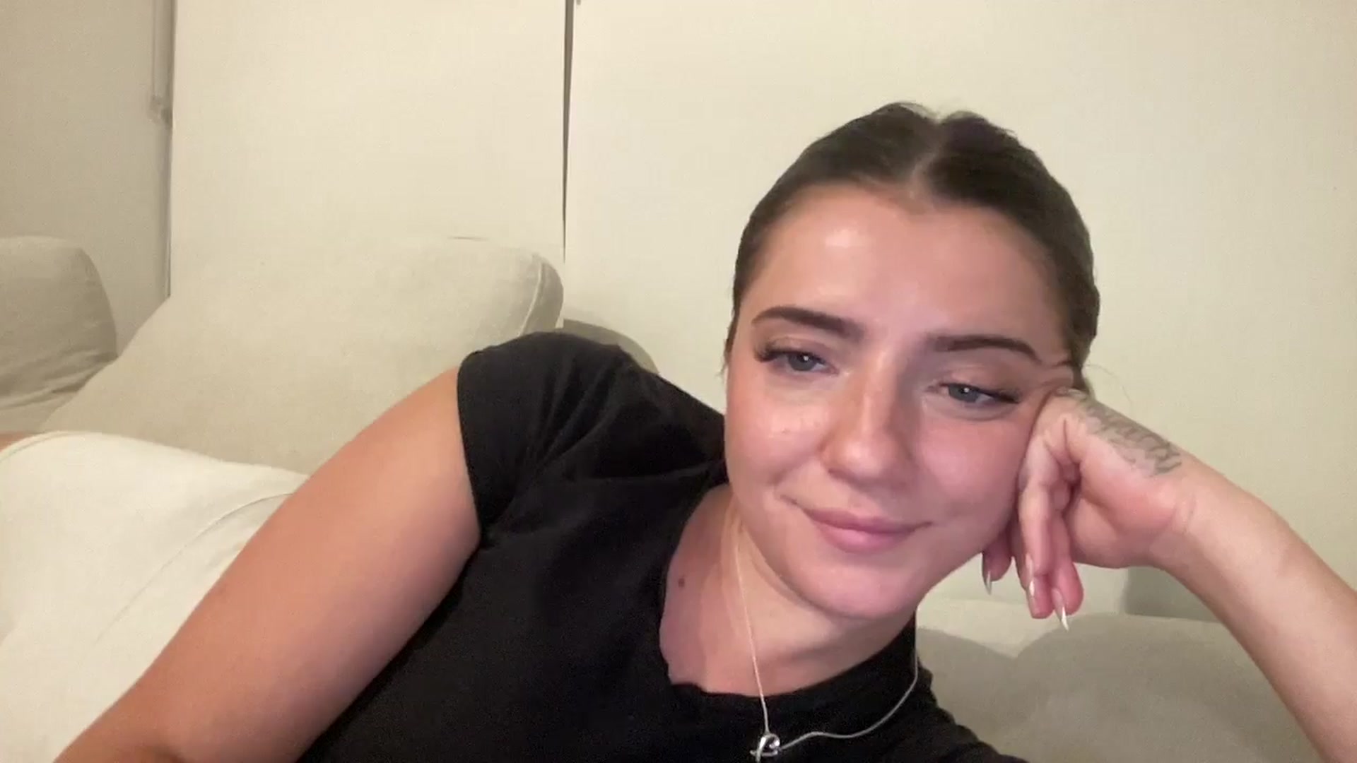 Gallery image thumbnail from arielxxx's myfreecams stream on, 09/09/2025, 02:39 image 11 of 20