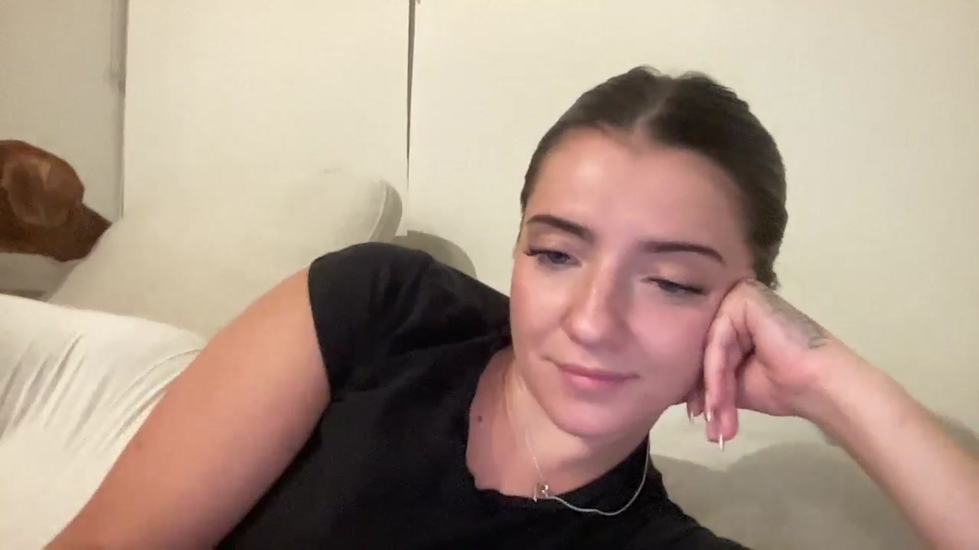 Gallery image thumbnail from arielxxx's myfreecams stream on, 09/09/2025, 02:39 image 10 of 20