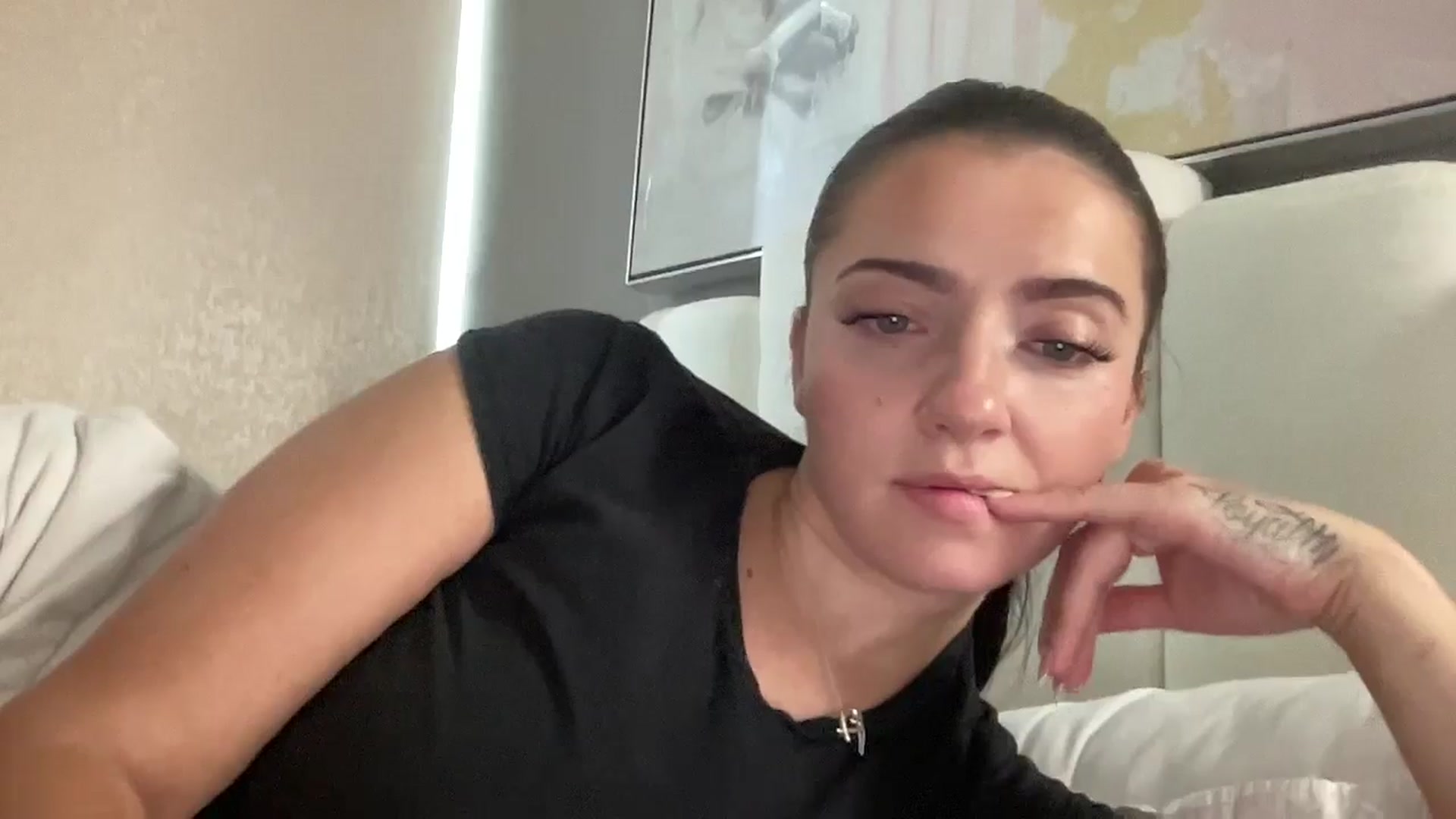 Gallery image thumbnail from arielxxx's myfreecams stream on, 09/09/2025, 17:10 image 3 of 20