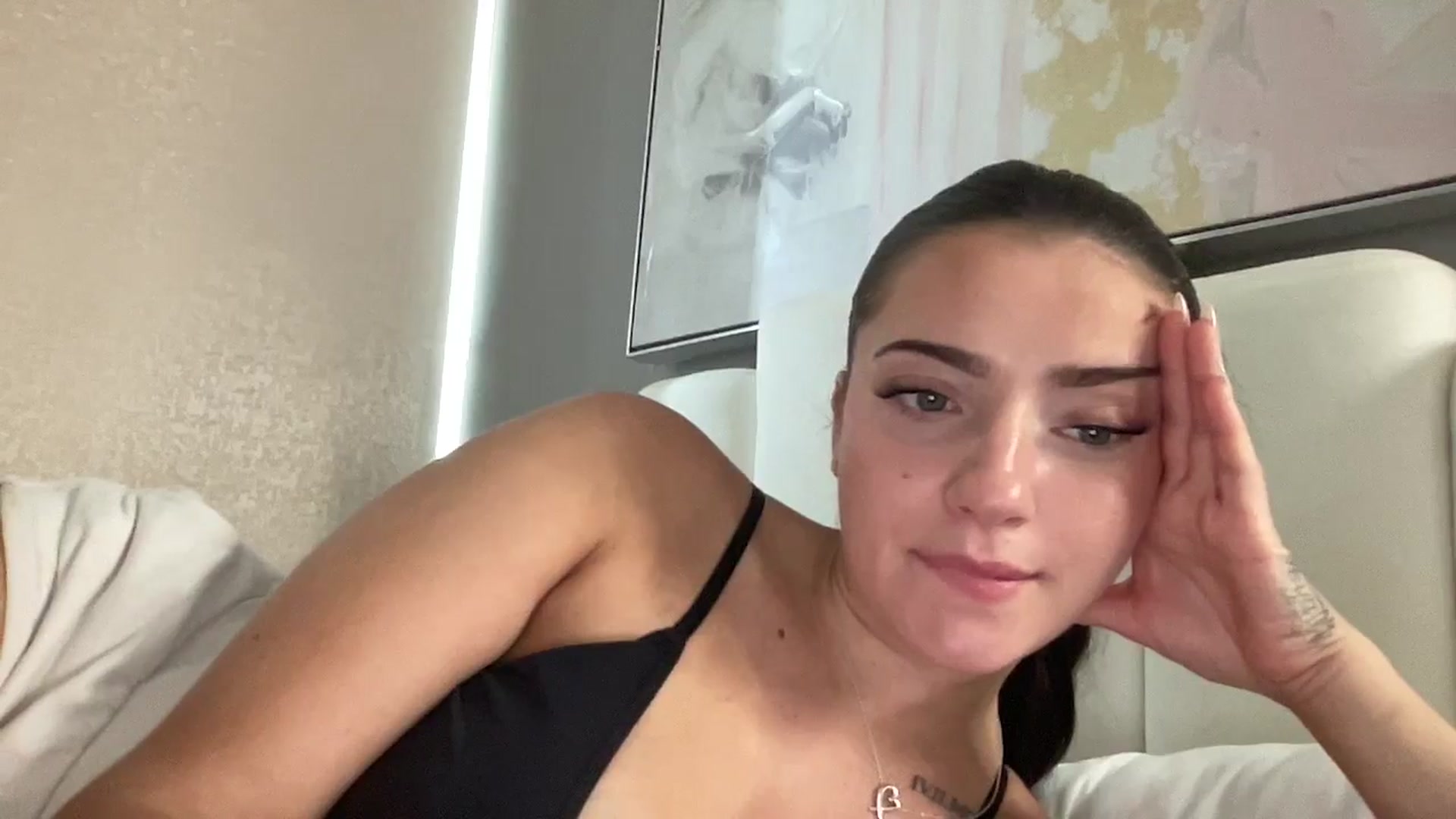 Gallery image thumbnail from arielxxx's myfreecams stream on, 09/09/2025, 17:10 image 9 of 20