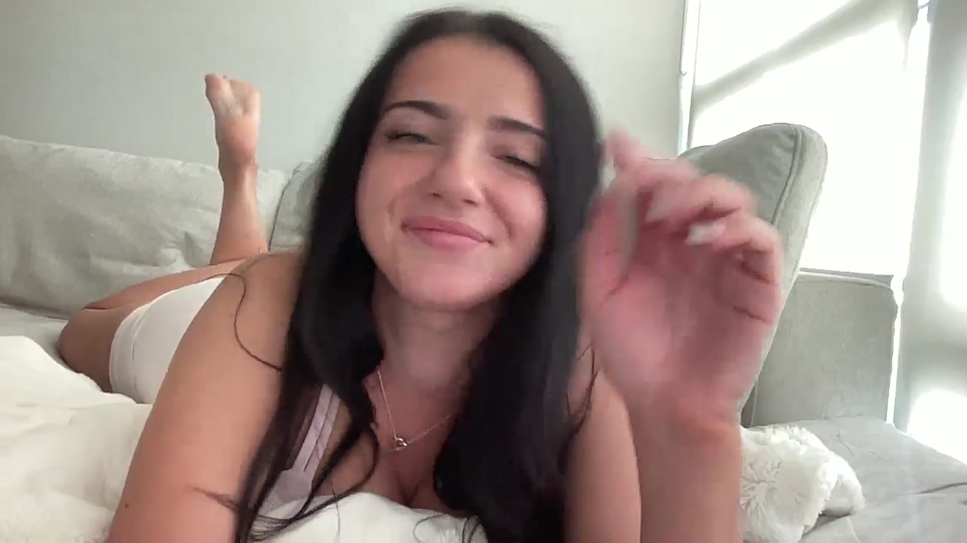 Gallery image thumbnail from arielxxx's myfreecams stream on, 09/13/2025, 19:29 image 16 of 20