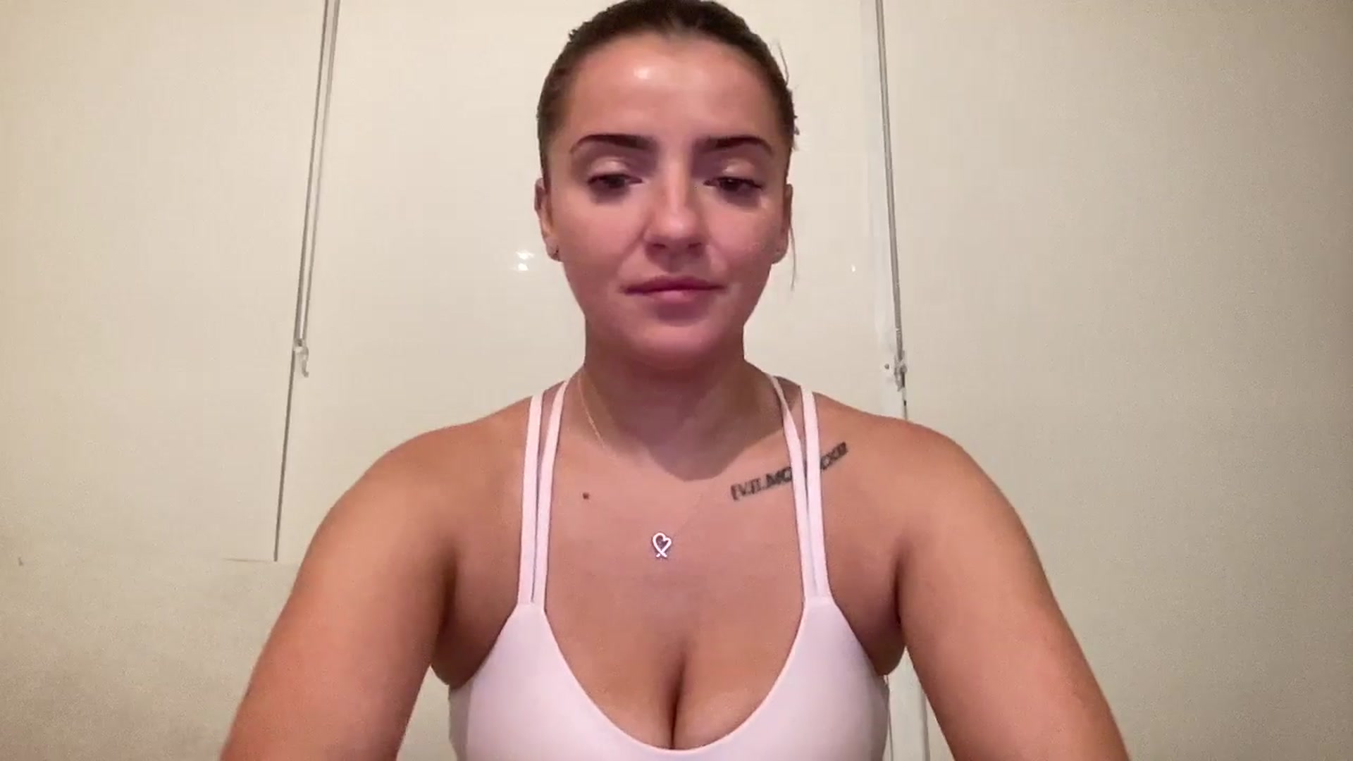 Gallery image thumbnail from arielxxx's myfreecams stream on, 09/23/2025, 03:08 image 17 of 20