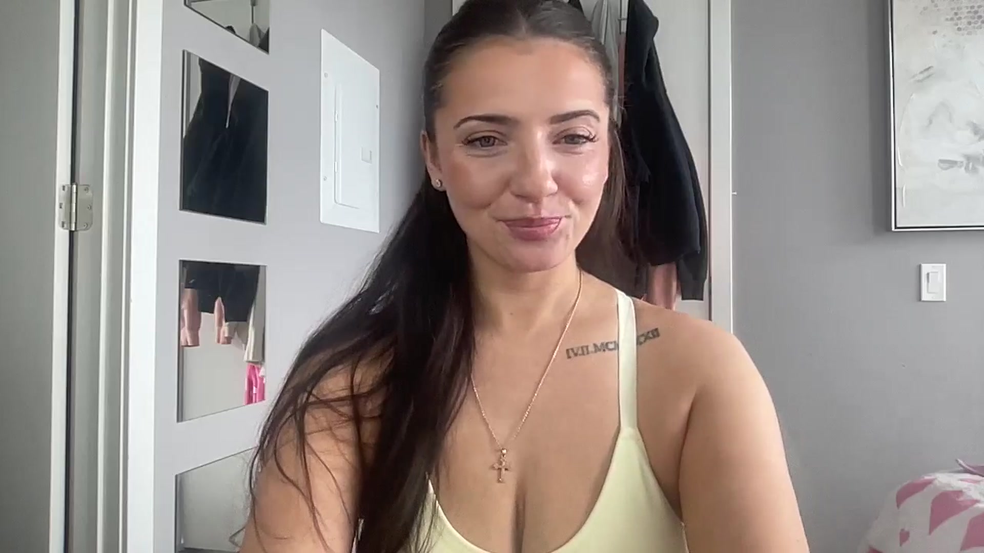 Gallery image thumbnail from arielxxx's myfreecams stream on, 04/18/2026, 18:14 image 6 of 20
