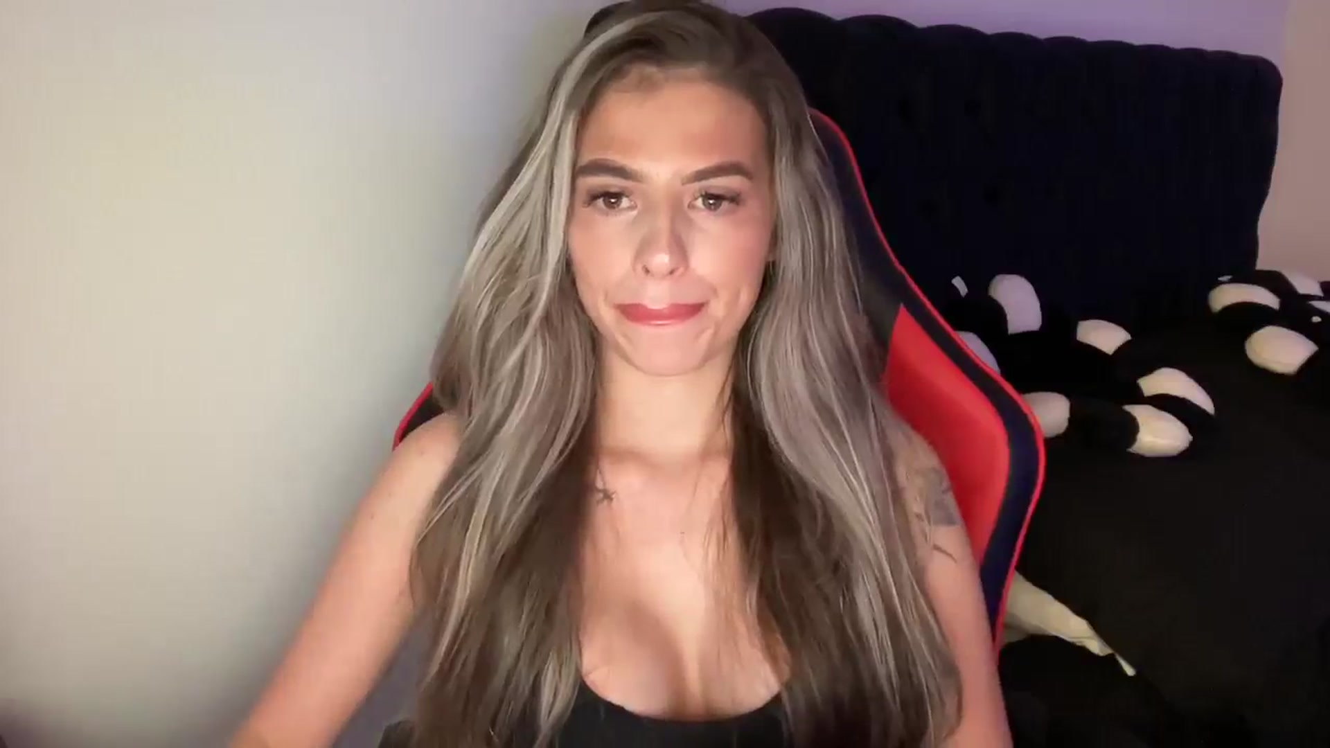 Gallery image thumbnail from aryaaxo's myfreecams stream on, 12/02/2024, 10:08 image 4 of 20