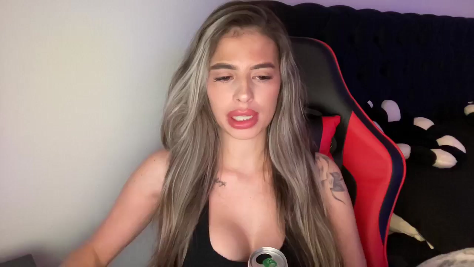 Gallery image thumbnail from aryaaxo's myfreecams stream on, 12/02/2024, 10:08 image 10 of 20