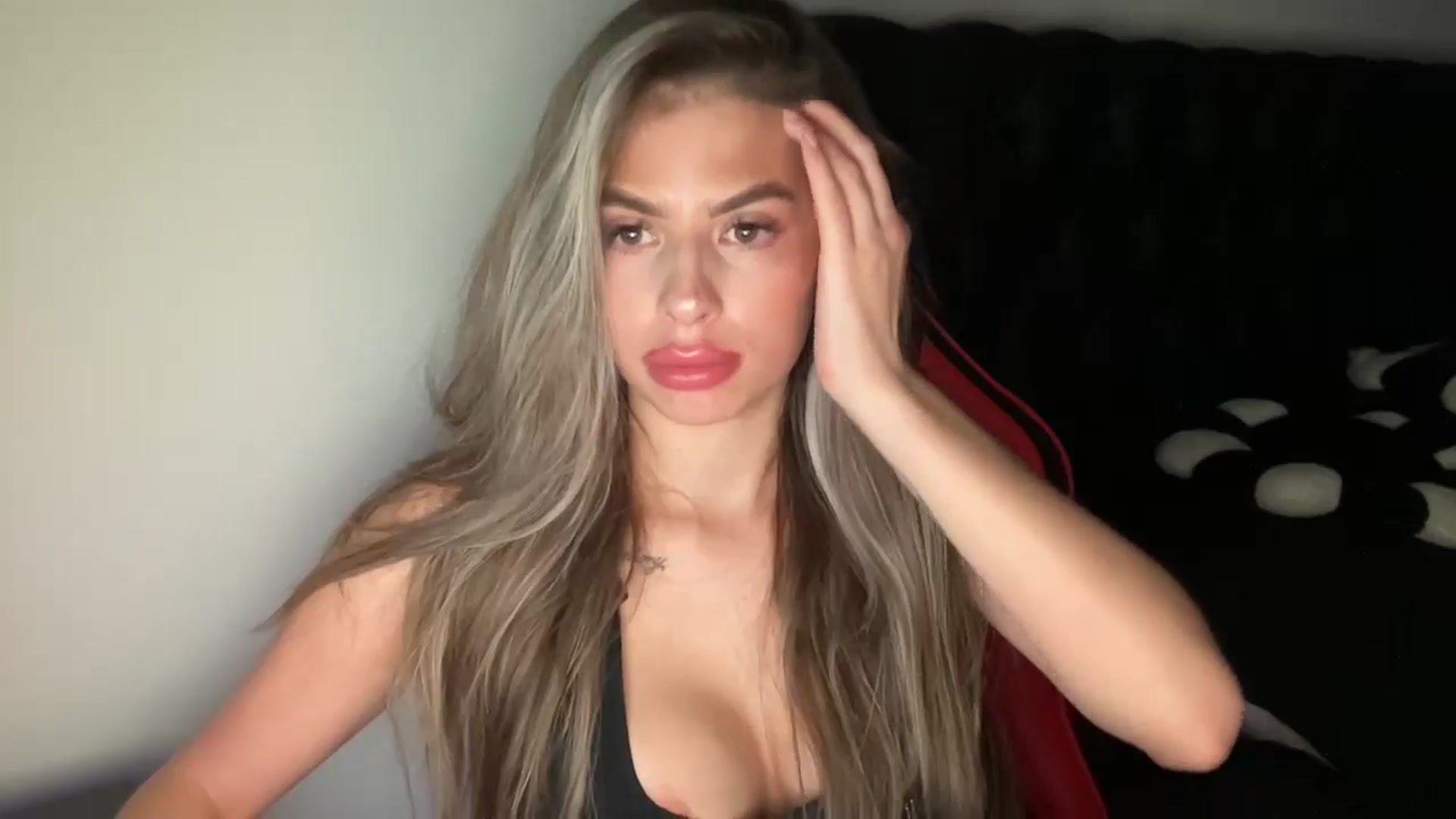 Gallery image thumbnail from aryaaxo's myfreecams stream on, 12/02/2024, 11:46 image 13 of 20
