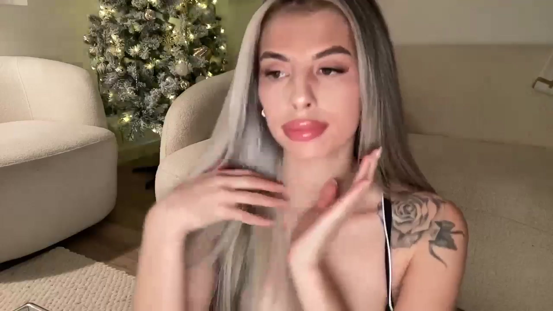 Gallery image thumbnail from aryaaxo's myfreecams stream on, 01/07/2025, 08:07 image 4 of 20
