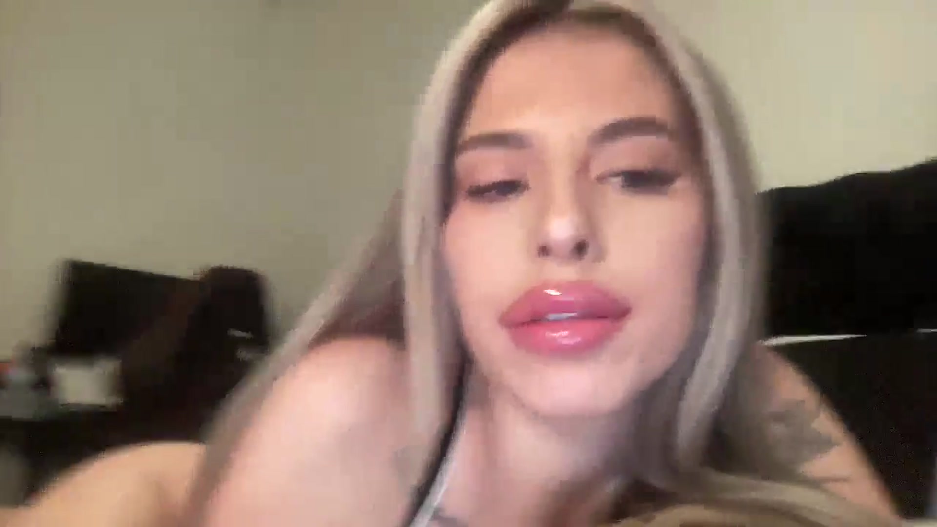 Gallery image thumbnail from aryaaxo's myfreecams stream on, 01/07/2025, 09:07 image 16 of 20