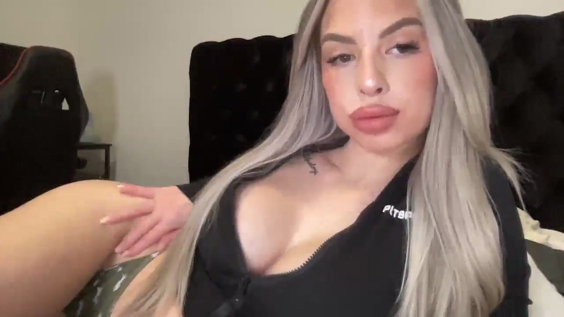 Gallery image thumbnail from aryaaxo's myfreecams stream on, 01/25/2025, 09:40 image 4 of 20