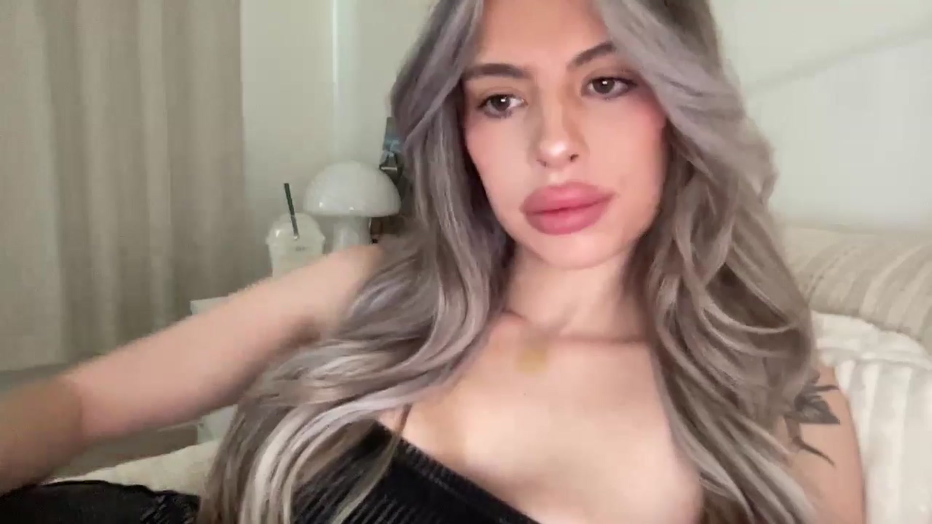 Gallery image thumbnail from aryaaxo's myfreecams stream on, 02/16/2025, 16:10 image 7 of 20