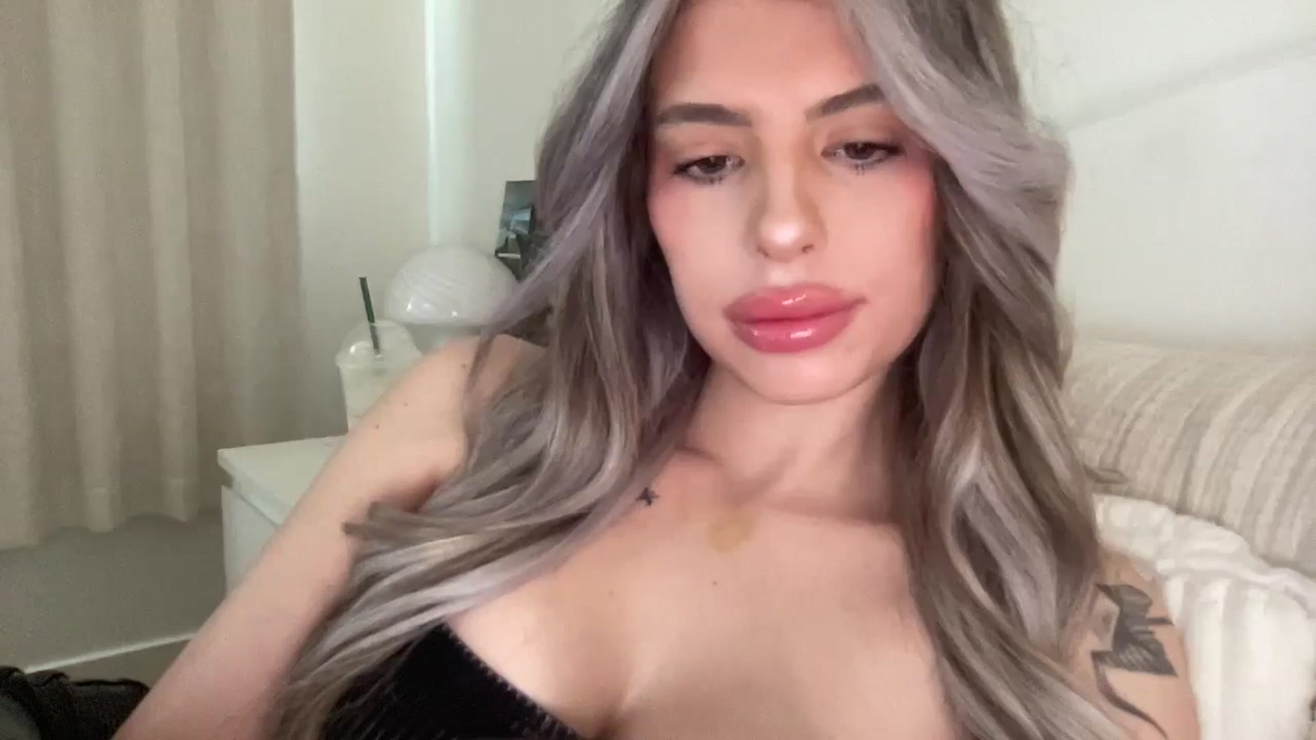 Gallery image thumbnail from aryaaxo's myfreecams stream on, 02/16/2025, 17:39 image 5 of 20