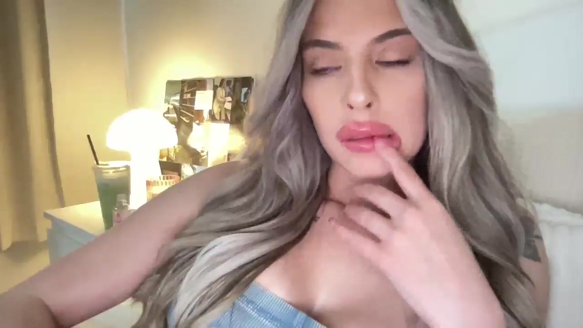 Gallery image thumbnail from aryaaxo's myfreecams stream on, 02/21/2025, 19:17 image 20 of 20