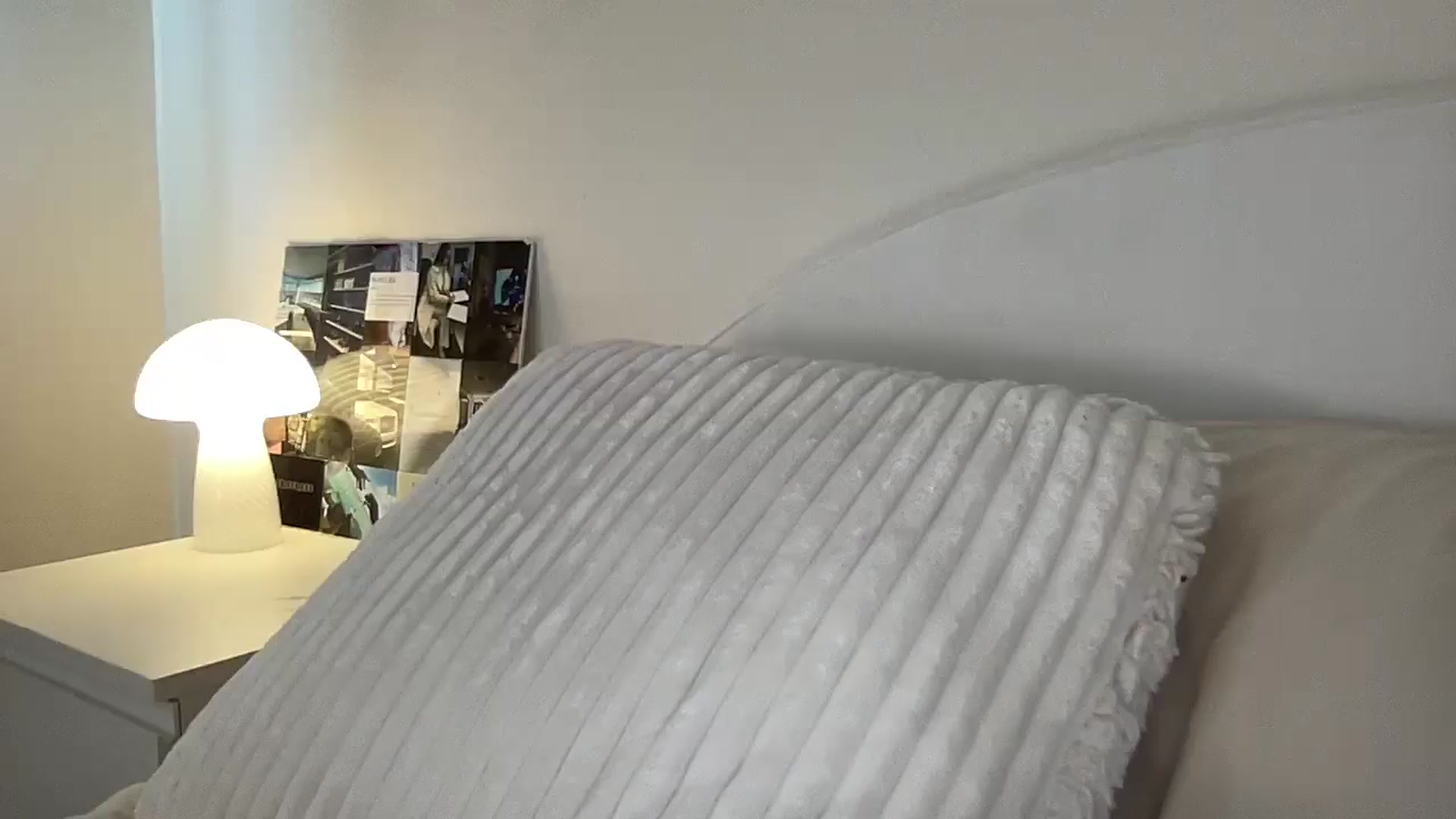 Gallery image thumbnail from aryaaxo's myfreecams stream on, 04/21/2025, 18:29 image 11 of 20