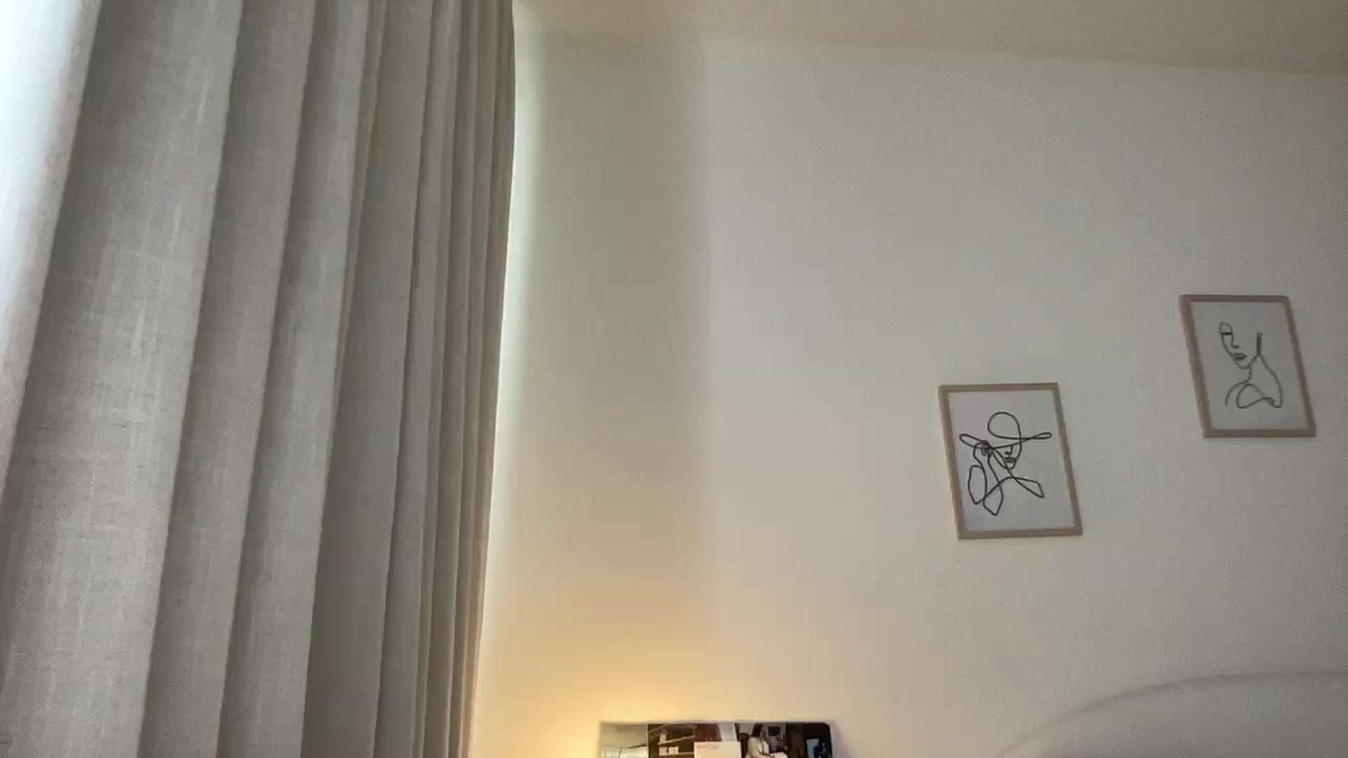 Gallery image thumbnail from aryaaxo's myfreecams stream on, 05/17/2025, 17:22 image 18 of 20