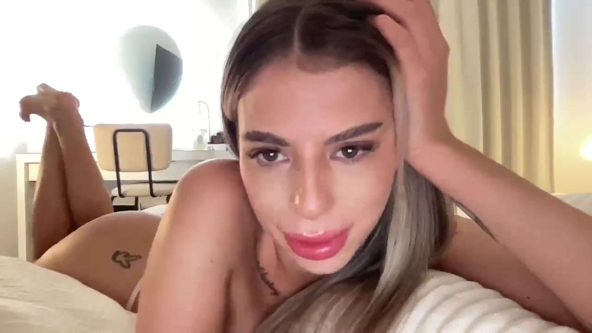 Gallery image thumbnail from aryaaxo's myfreecams stream on, 06/02/2025, 20:41 image 17 of 20