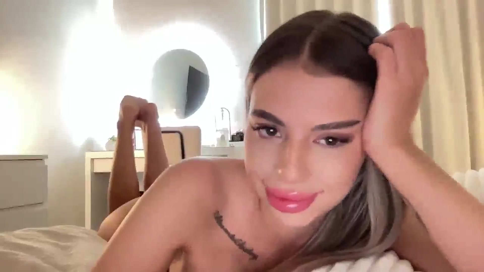 Gallery image thumbnail from aryaaxo's myfreecams stream on, 06/02/2025, 20:41 image 6 of 20