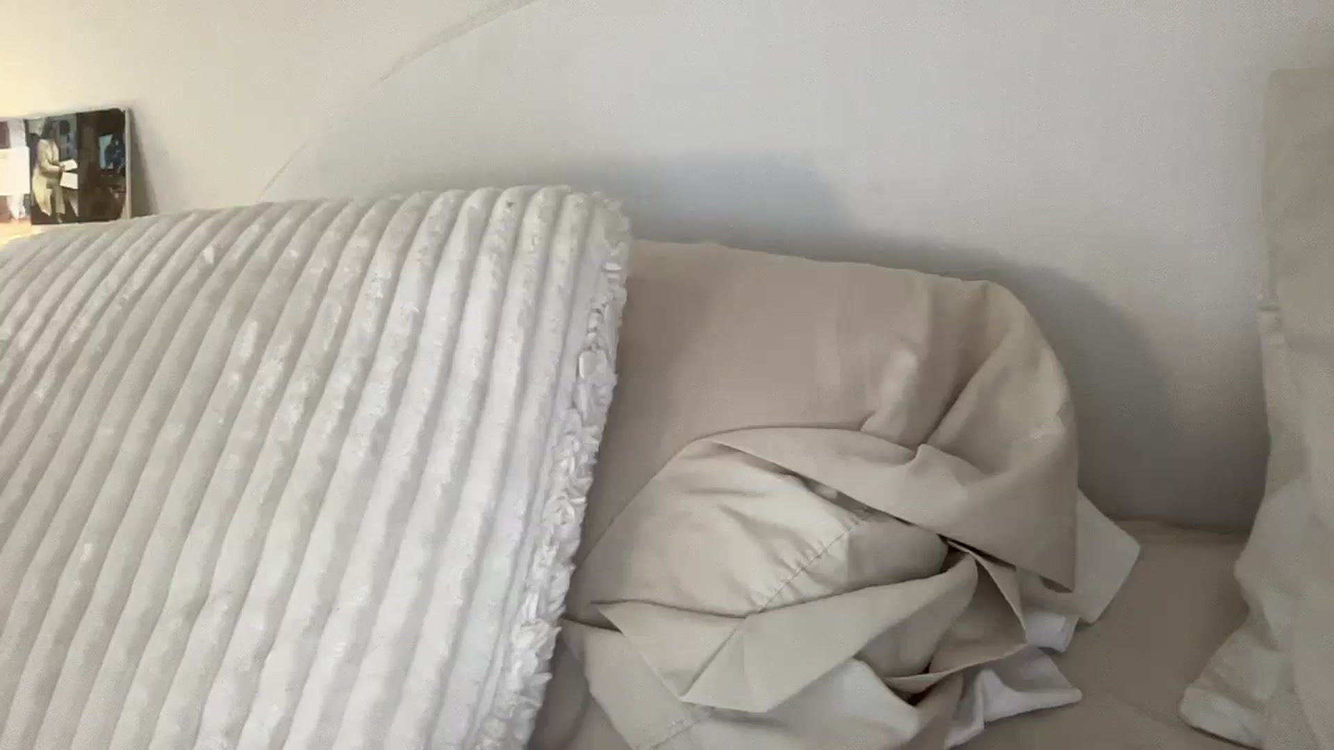 Gallery image thumbnail from aryaaxo's myfreecams stream on, 06/03/2025, 19:23 image 8 of 20