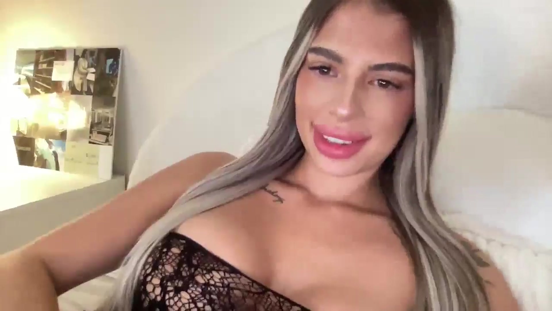 Gallery image thumbnail from aryaaxo's myfreecams stream on, 06/06/2025, 06:32 image 14 of 20