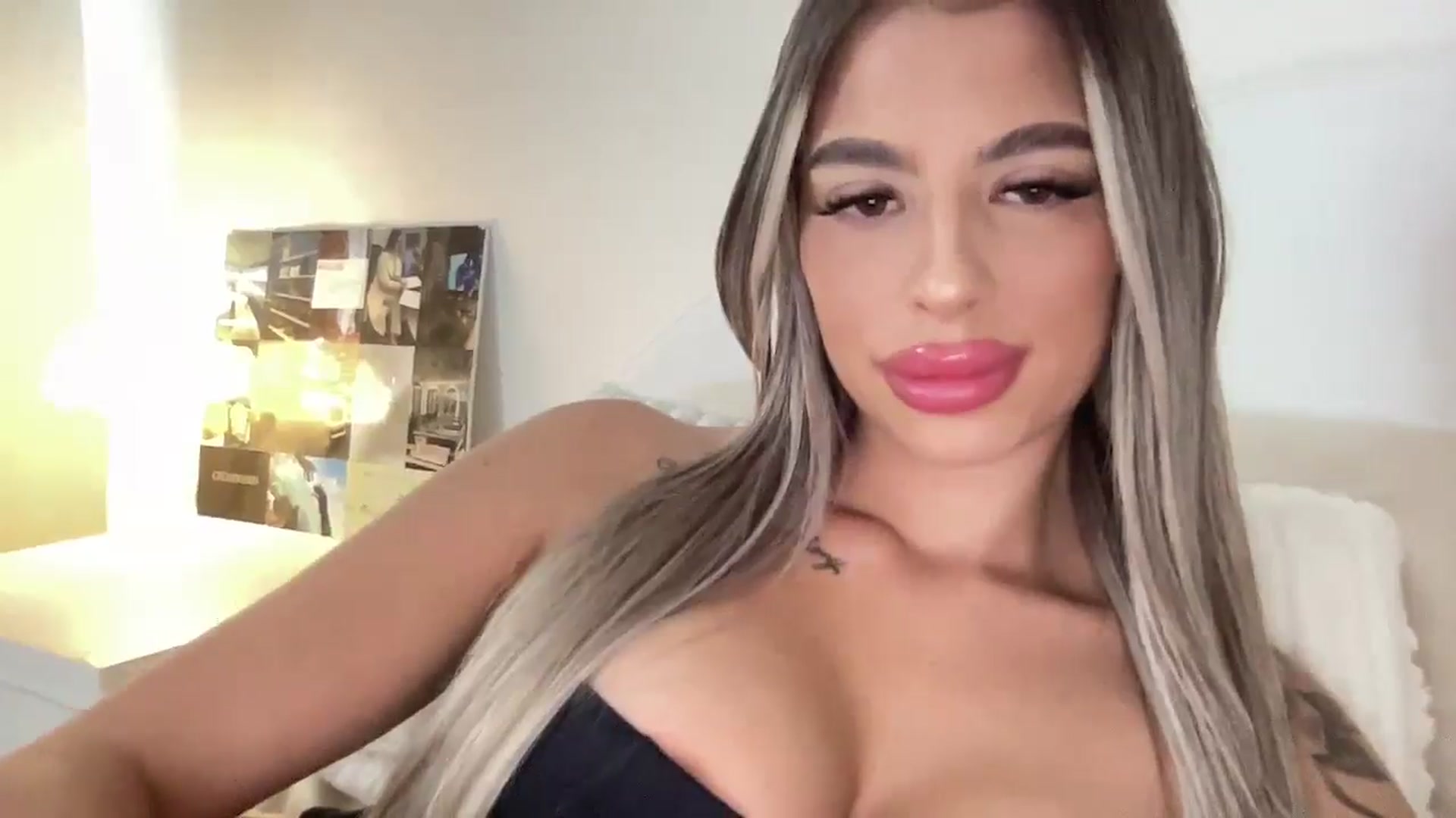 Gallery image thumbnail from aryaaxo's myfreecams stream on, 06/10/2025, 20:56 image 2 of 20