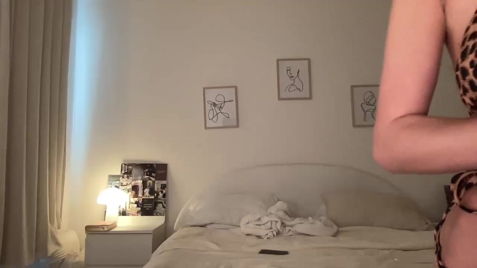 Gallery image thumbnail from aryaaxo's myfreecams stream on, 08/13/2025, 19:48 image 4 of 20