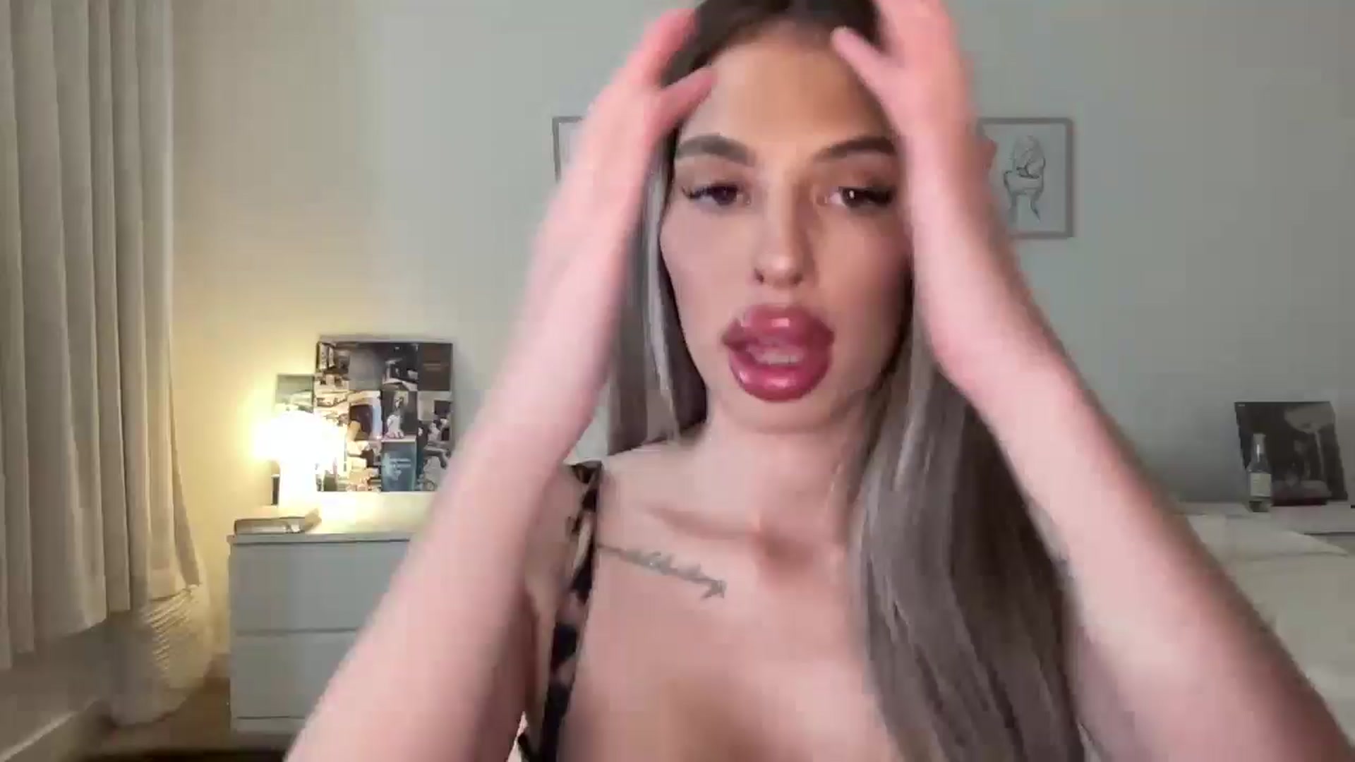 Gallery image thumbnail from aryaaxo's myfreecams stream on, 08/17/2025, 05:57 image 19 of 20