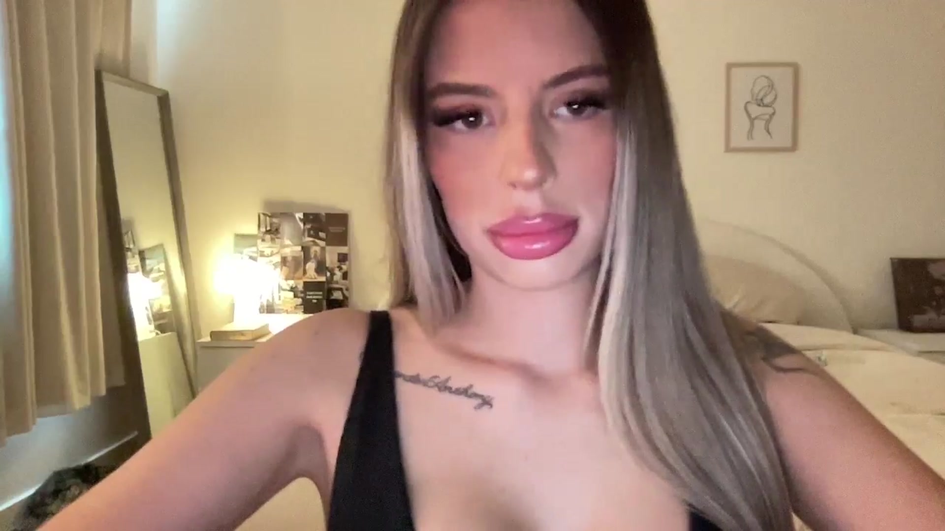Gallery image thumbnail from aryaaxo's myfreecams stream on, 09/18/2025, 18:33 image 20 of 20