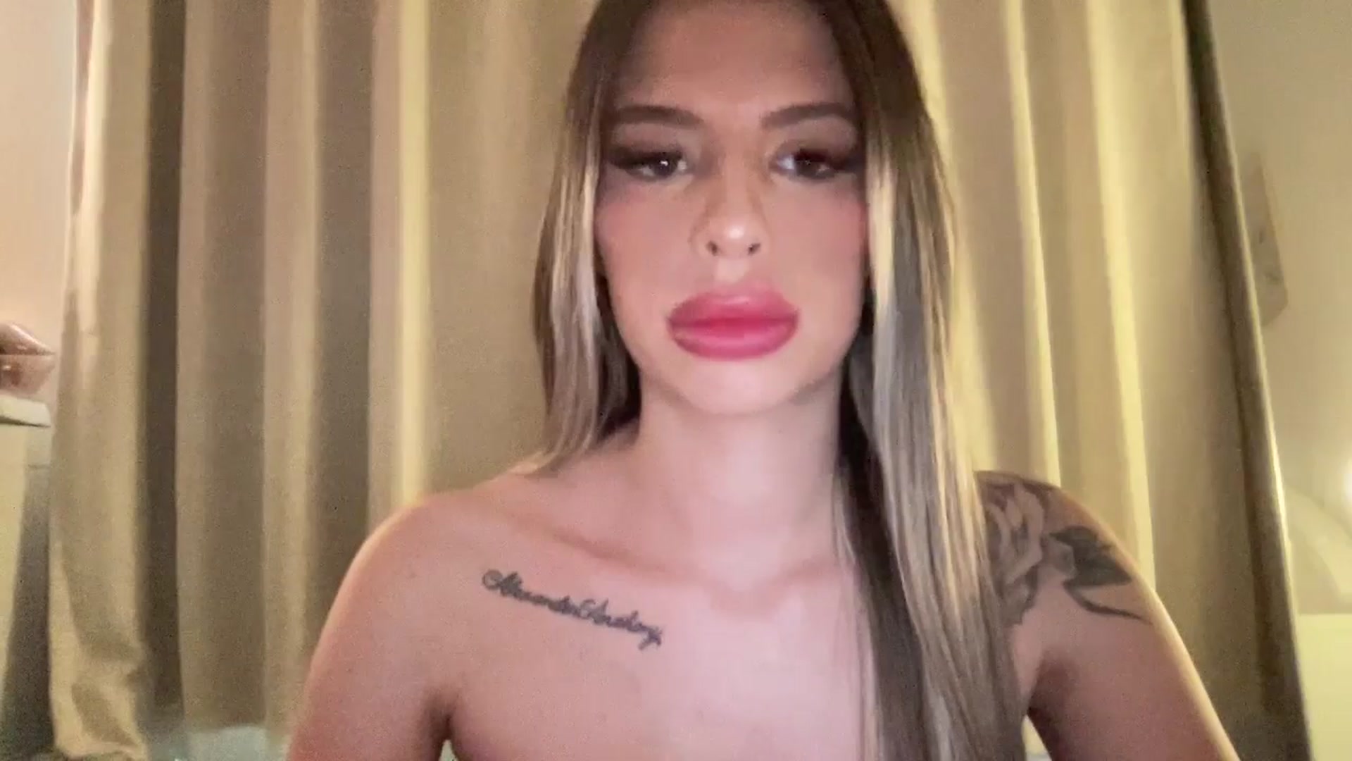 Gallery image thumbnail from aryaaxo's myfreecams stream on, 09/26/2025, 22:05 image 13 of 20