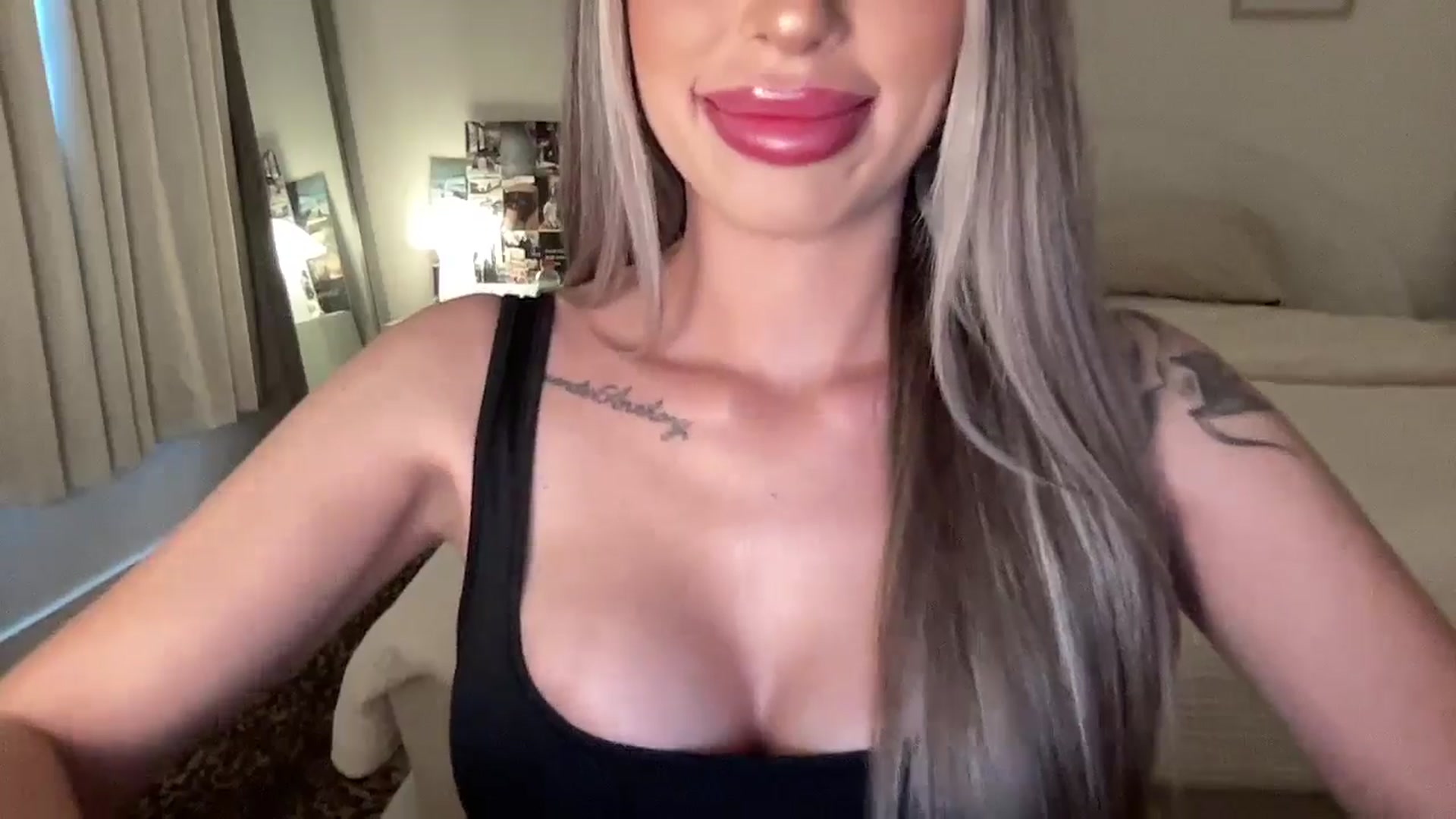 Gallery image thumbnail from aryaaxo's myfreecams stream on, 09/29/2025, 19:47 image 8 of 20