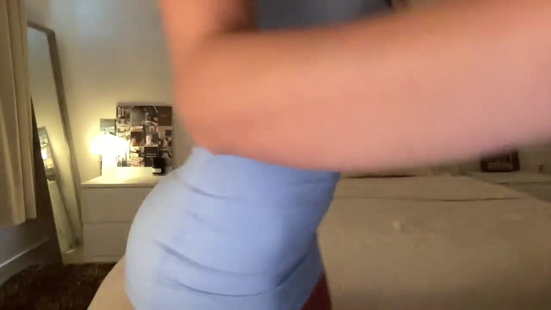 Gallery image thumbnail from aryaaxo's myfreecams stream on, 11/04/2025, 20:35 image 12 of 20