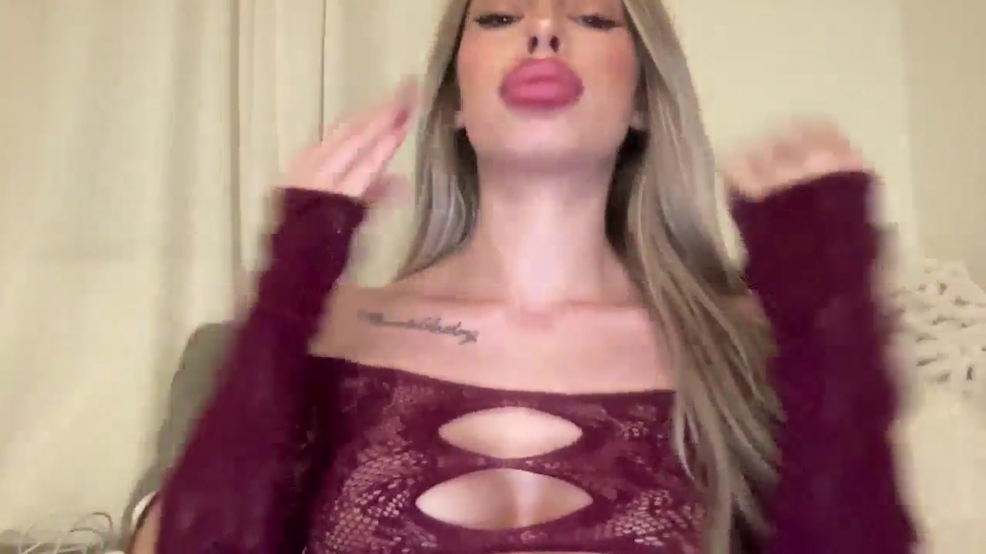Gallery image thumbnail from aryaaxo's myfreecams stream on, 11/20/2025, 07:33 image 17 of 20