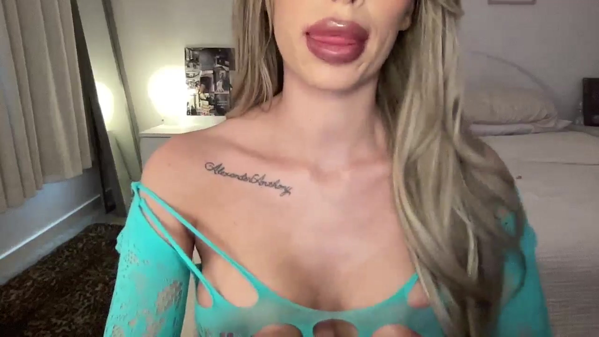 Gallery image thumbnail from aryaaxo's myfreecams stream on, 12/08/2025, 21:24 image 7 of 20