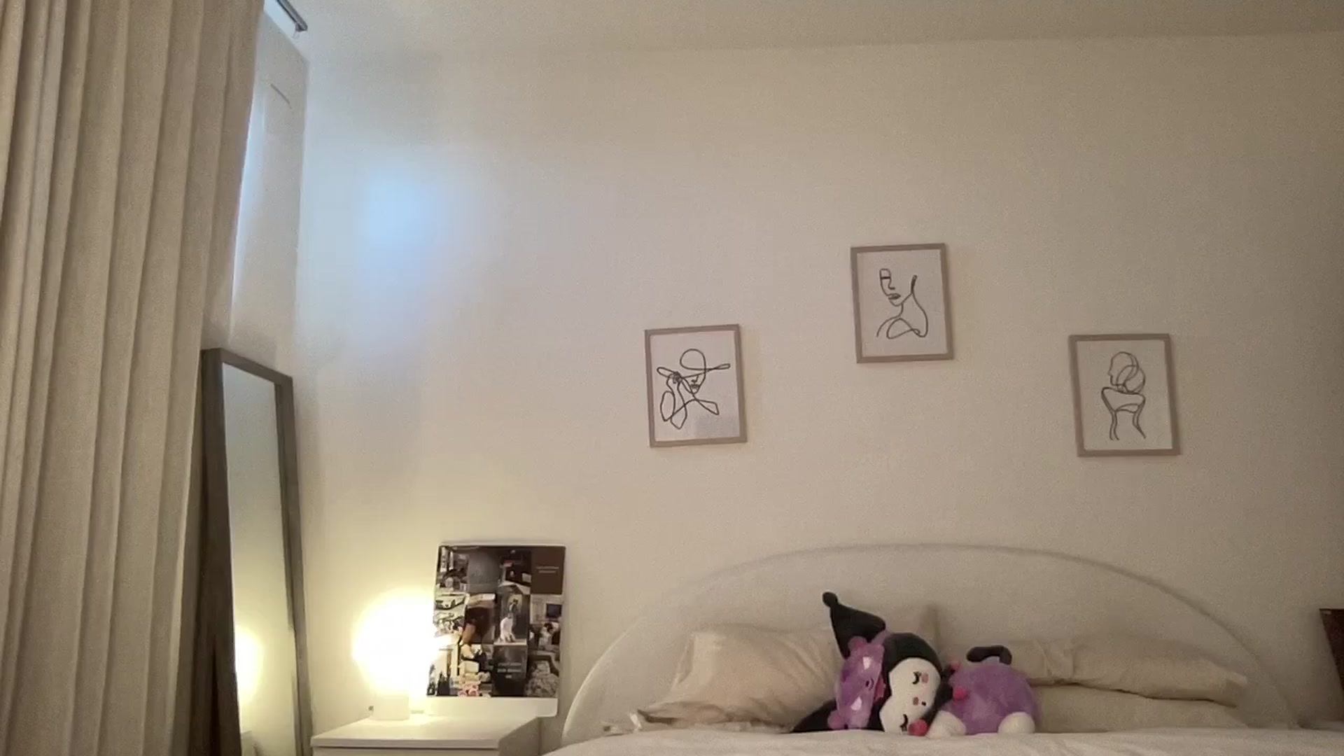 Gallery image thumbnail from aryaaxo's myfreecams stream on, 12/10/2025, 21:02 image 17 of 20