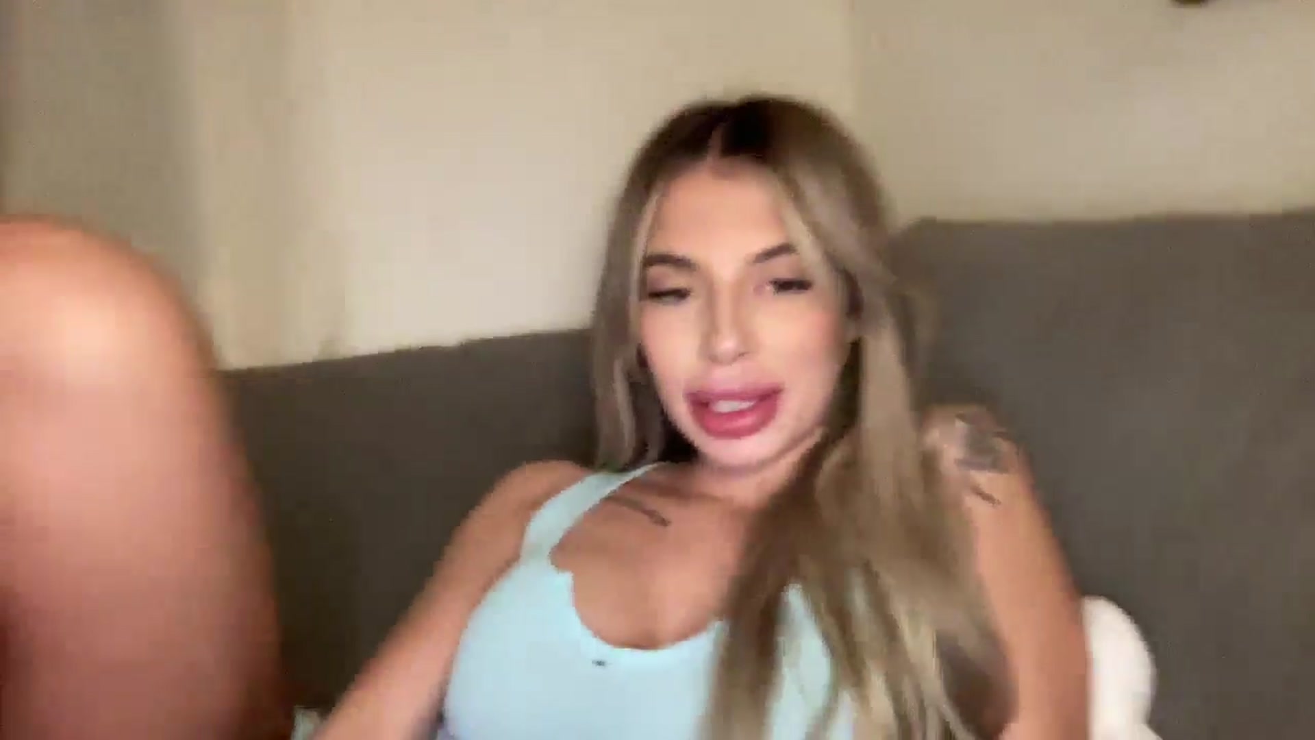 Gallery image thumbnail from aryaaxo's myfreecams stream on, 12/11/2025, 06:56 image 14 of 20