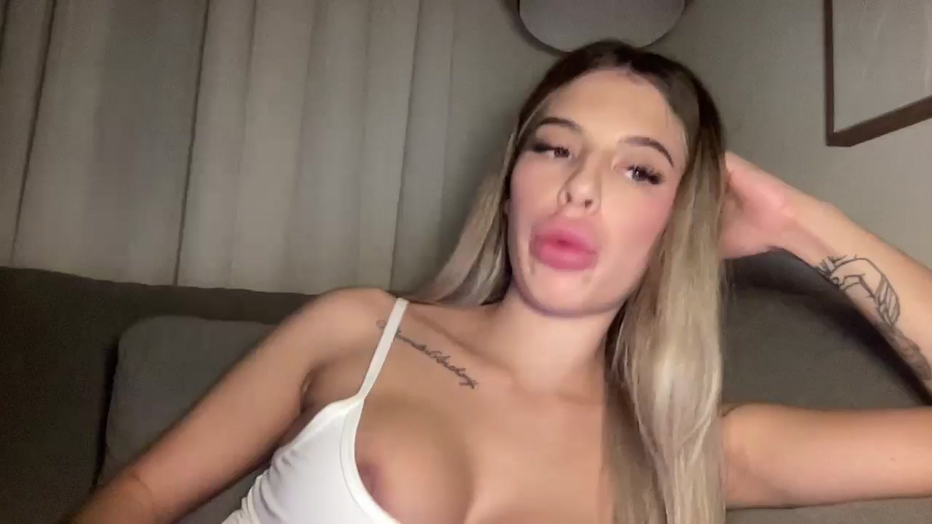 Gallery image thumbnail from aryaaxo's myfreecams stream on, 02/03/2026, 07:22 image 20 of 20