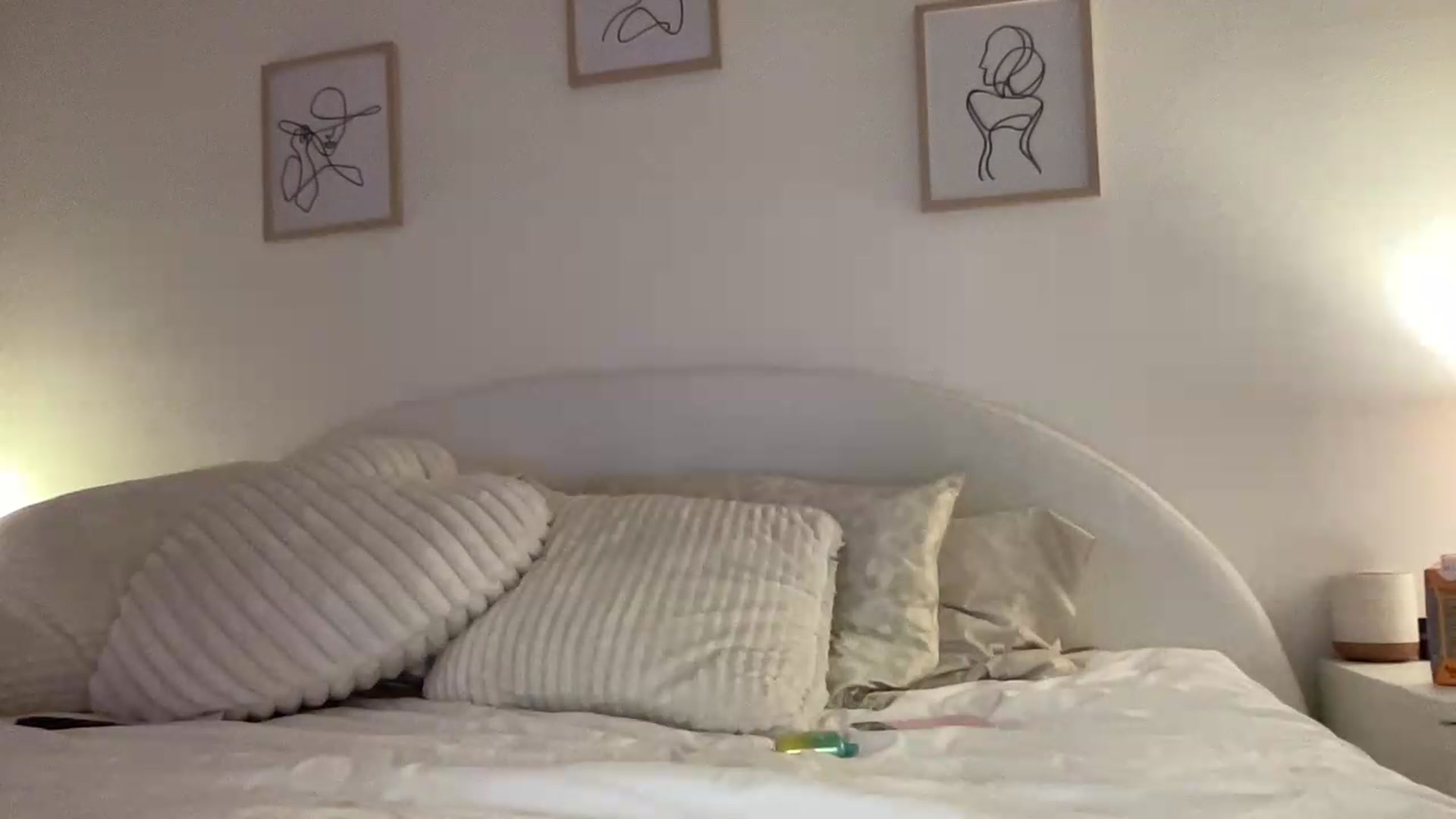 Gallery image thumbnail from aryaaxo's myfreecams stream on, 06/11/2026, 03:00 image 20 of 20