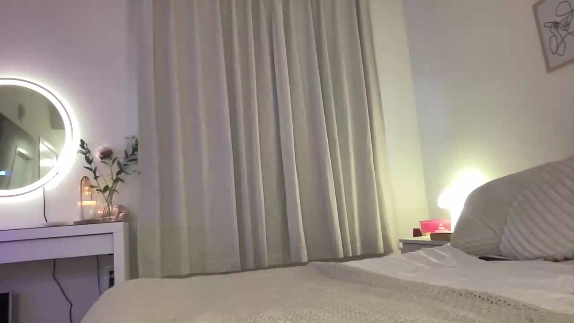 Gallery image thumbnail from aryaaxo's myfreecams stream on, 06/11/2026, 03:00 image 18 of 20