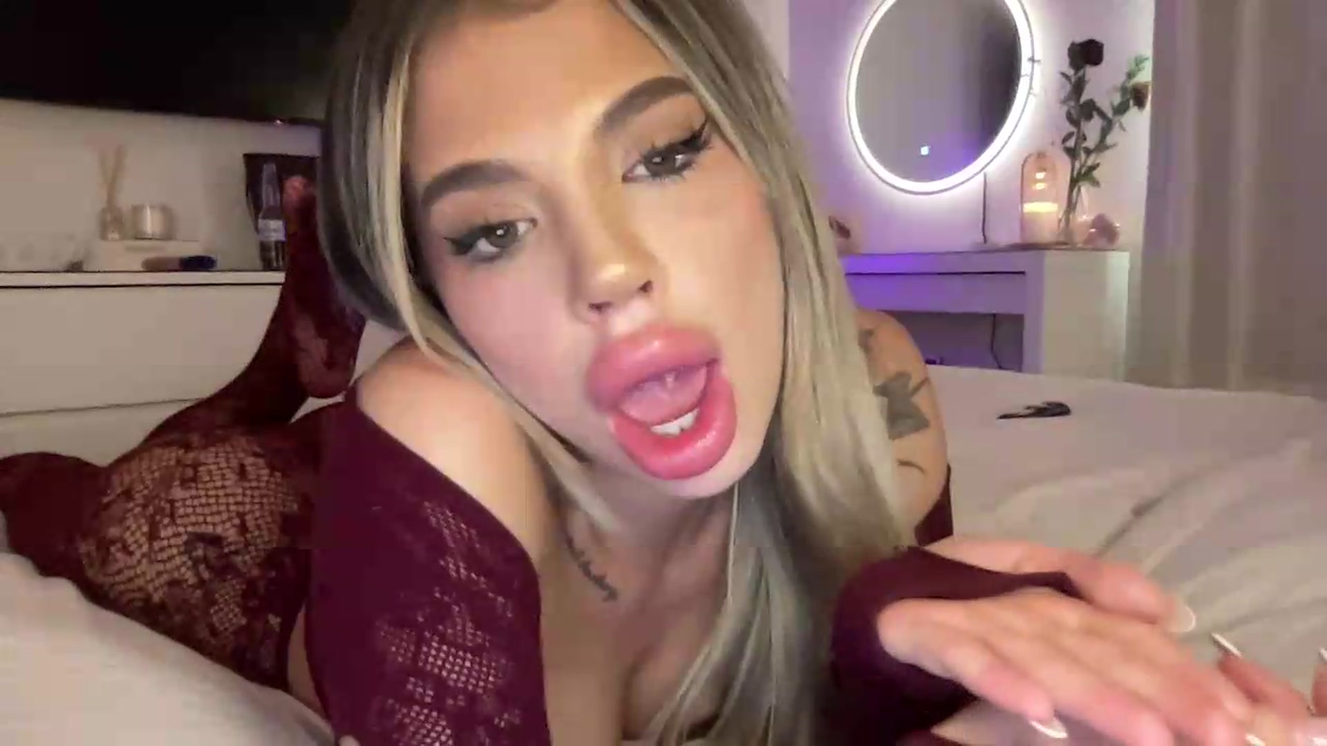 Gallery image thumbnail from aryaaxo's myfreecams stream on, 07/08/2026, 03:18 image 14 of 20
