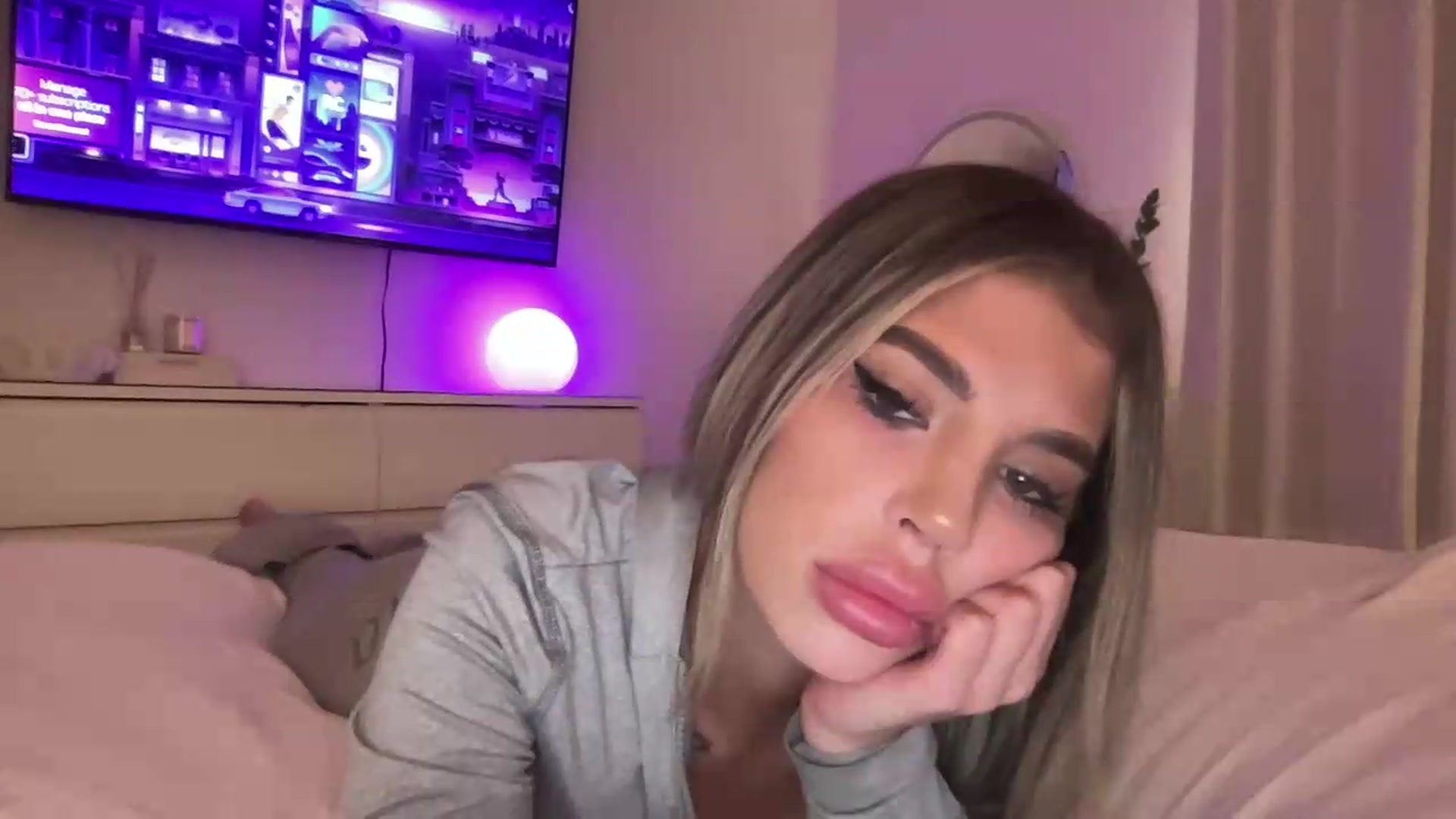 Gallery image thumbnail from aryaaxo's myfreecams stream on, 07/09/2026, 02:54 image 16 of 20