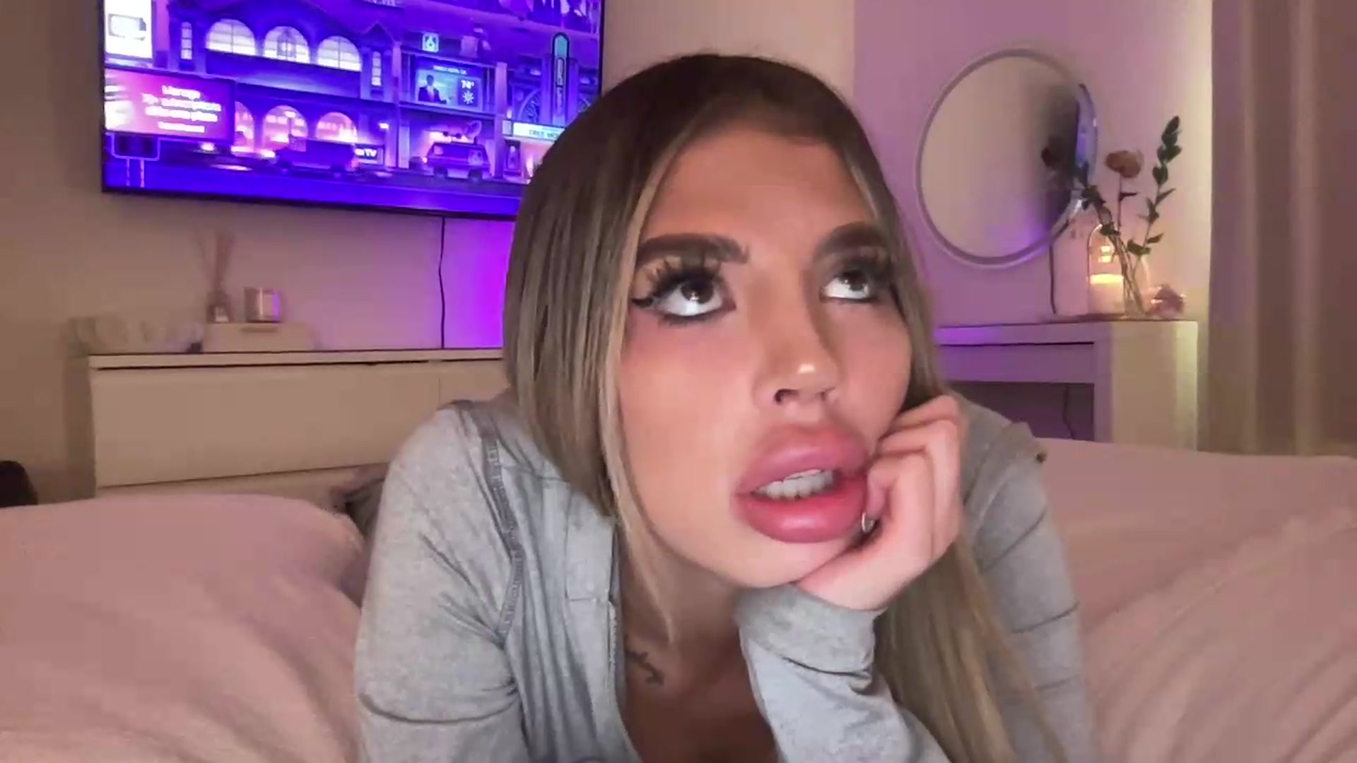 Gallery image thumbnail from aryaaxo's myfreecams stream on, 07/09/2026, 02:54 image 9 of 20