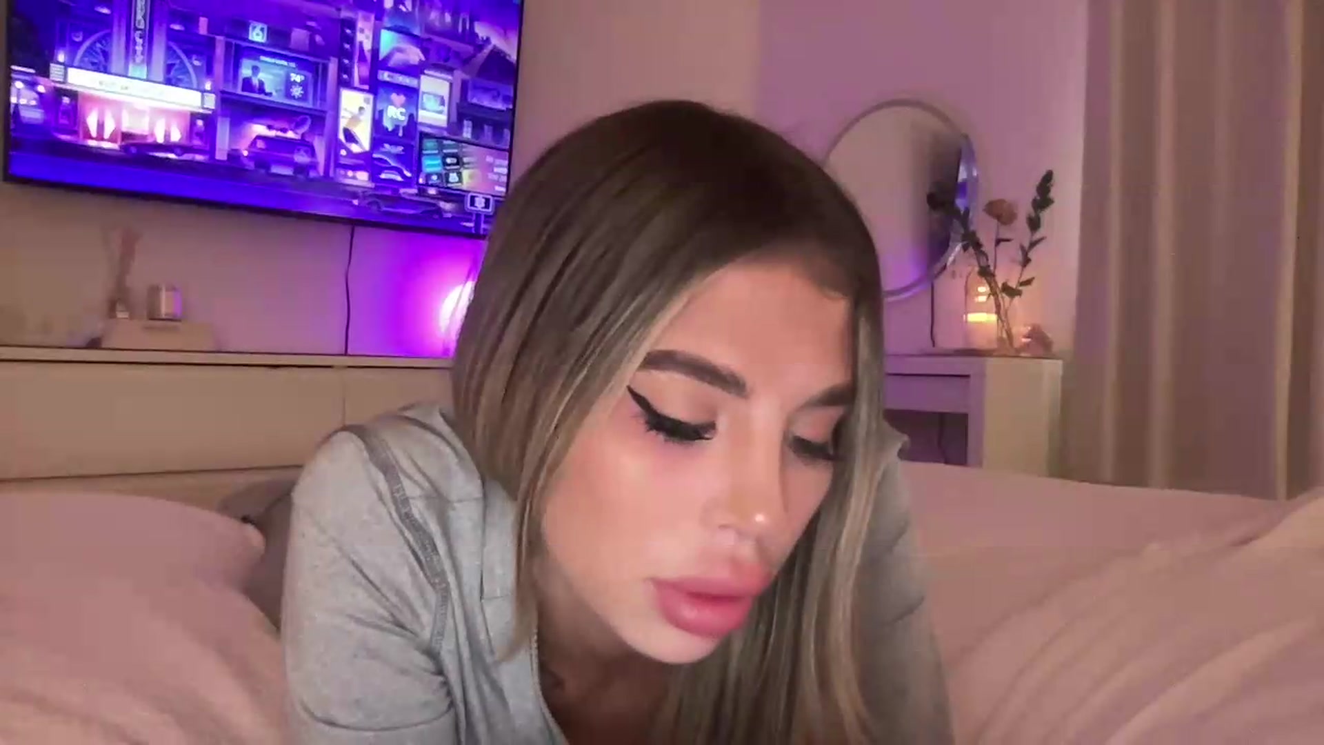 Gallery image thumbnail from aryaaxo's myfreecams stream on, 07/09/2026, 02:54 image 18 of 20