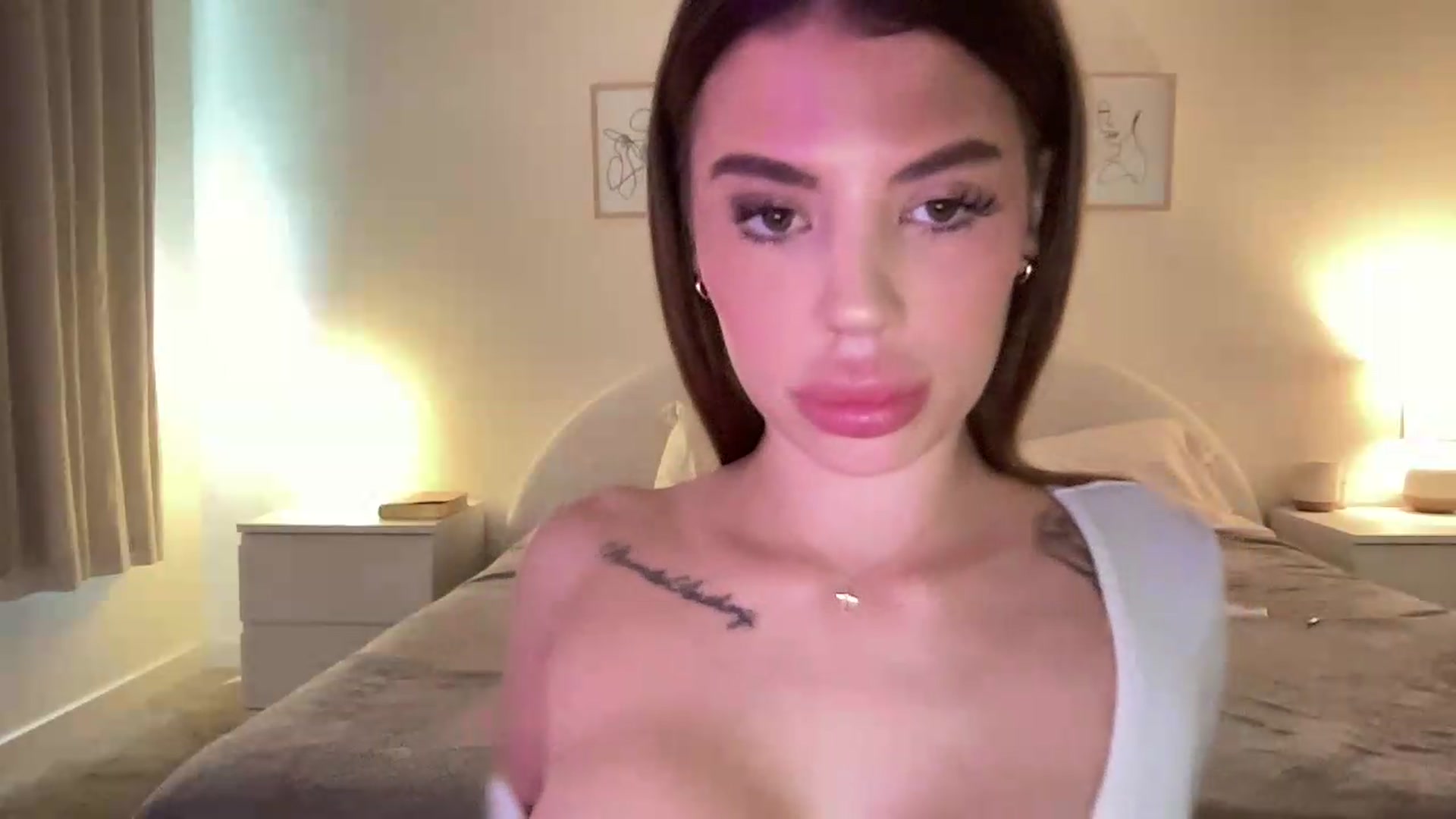 Gallery image thumbnail from aryaaxo's myfreecams stream on, 07/29/2026, 21:15 image 2 of 20