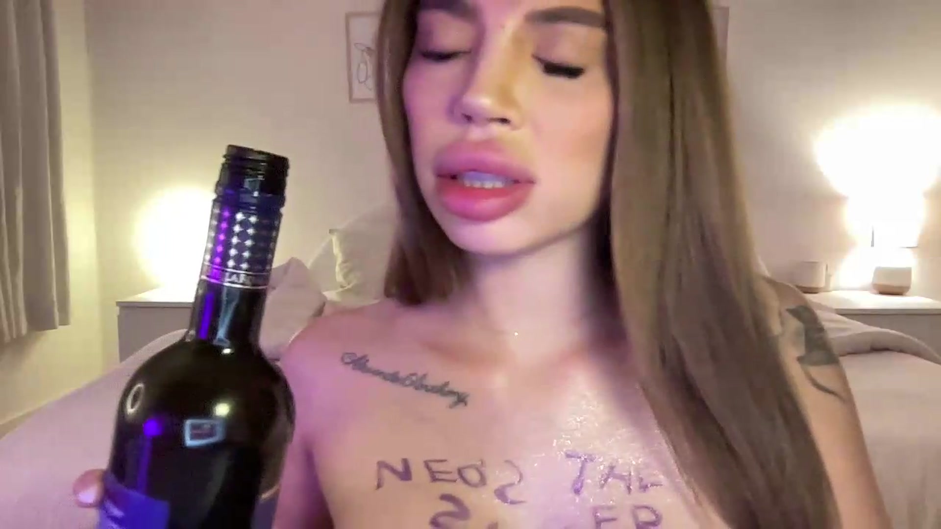 Gallery image thumbnail from aryaaxo's myfreecams stream on, 08/04/2026, 06:43 image 14 of 20
